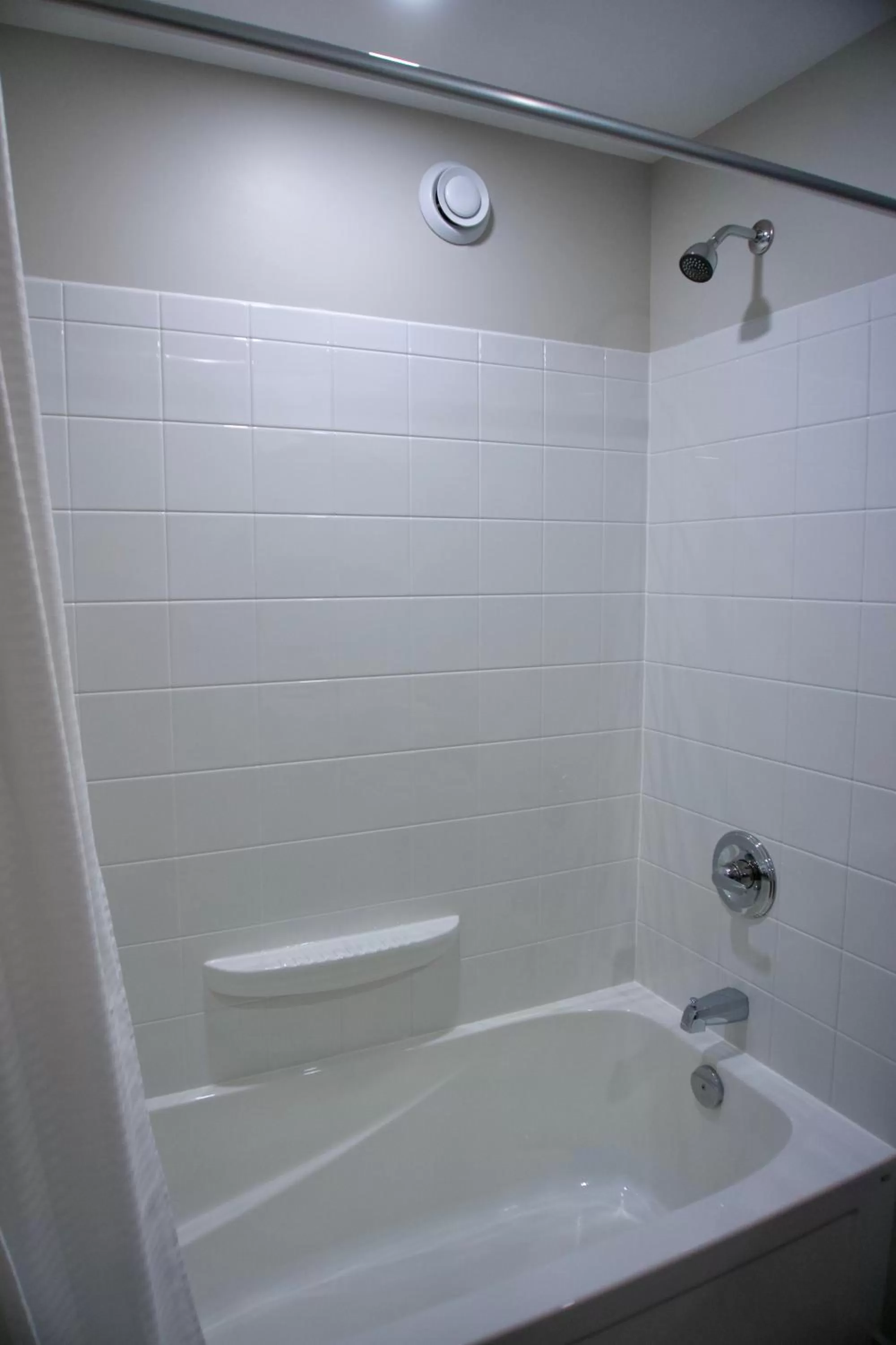 Shower in Morel Executive Suites
