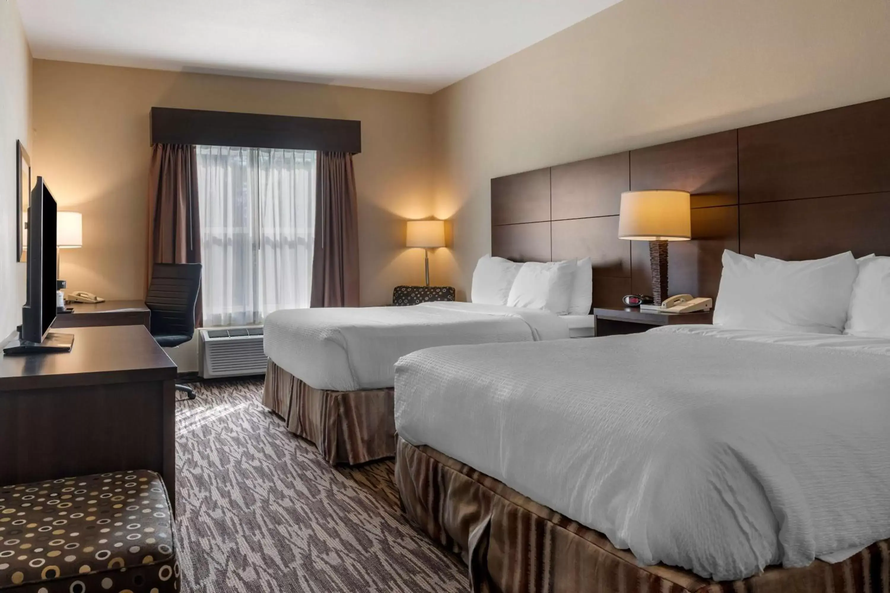 Bedroom, Bed in Best Western Plus Bridgewater Hotel & Convention Centre