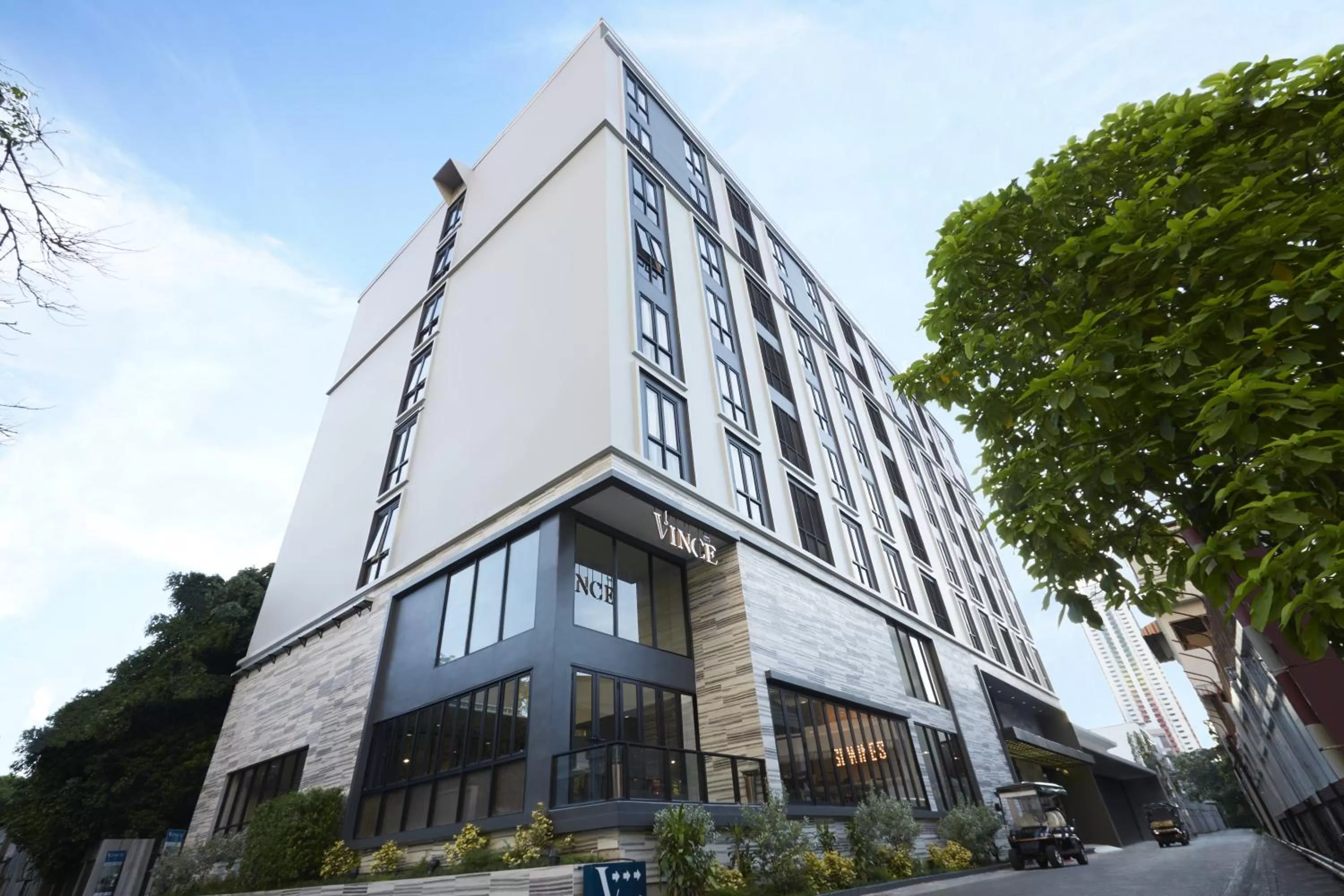 Property building in Vince Hotel Pratunam
