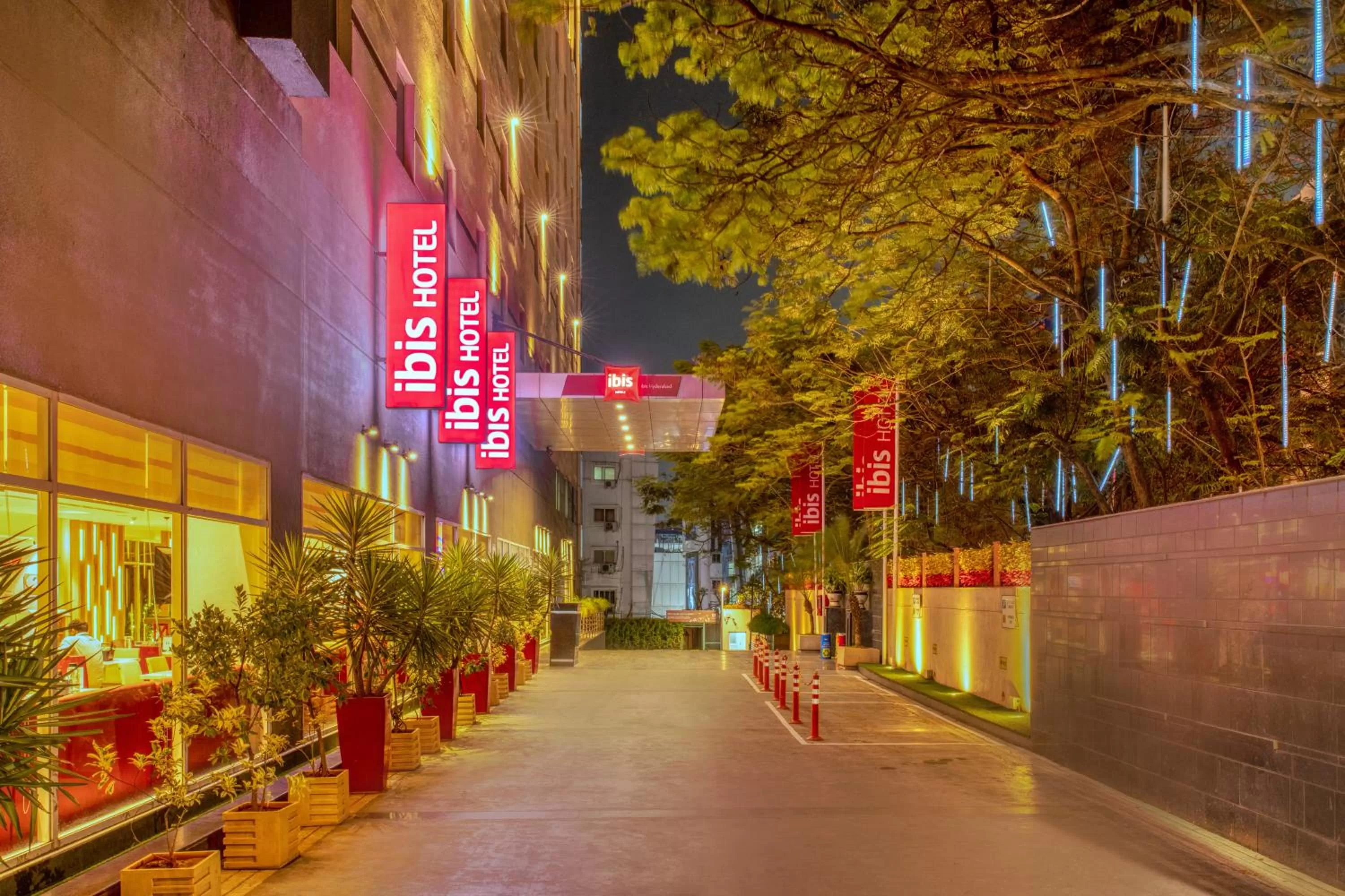 Facade/entrance in ibis Hyderabad Hitec City - An Accor Brand