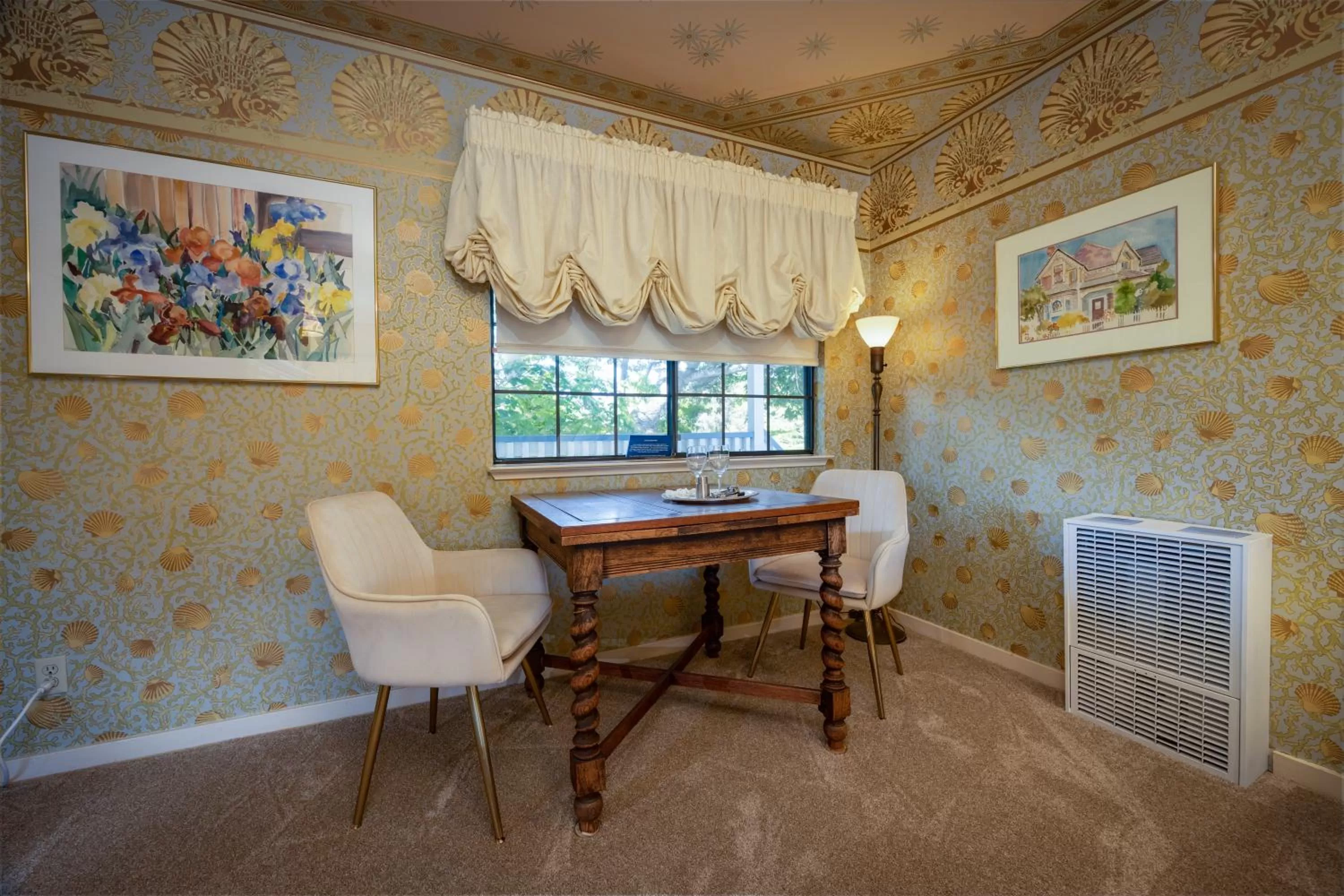 Dining area in Mill Rose Inn