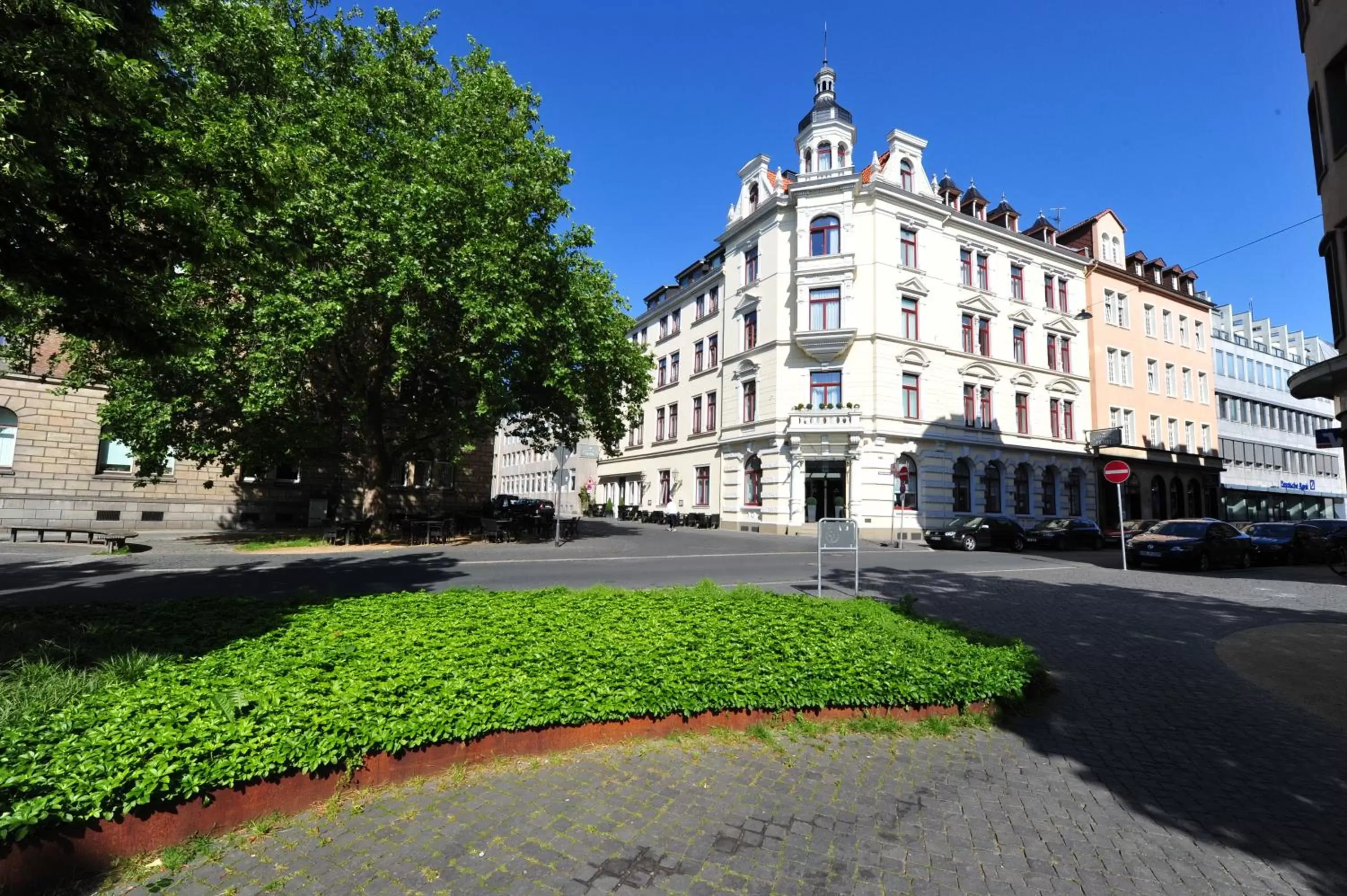 Property Building in Frühlings-Hotel