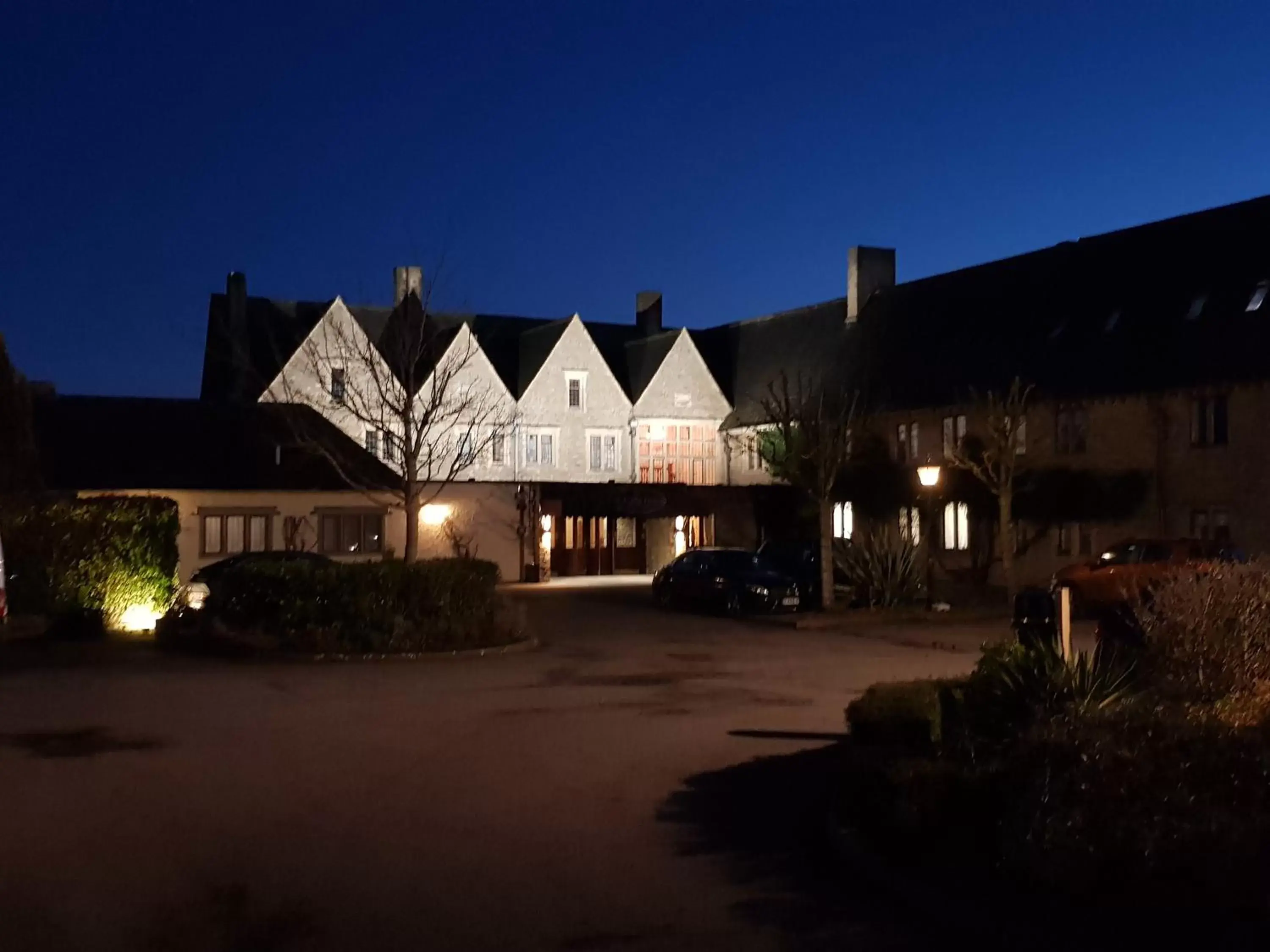 Facade/entrance, Property Building in Cricklade House Hotel, Sure Hotel Collection by Best Western