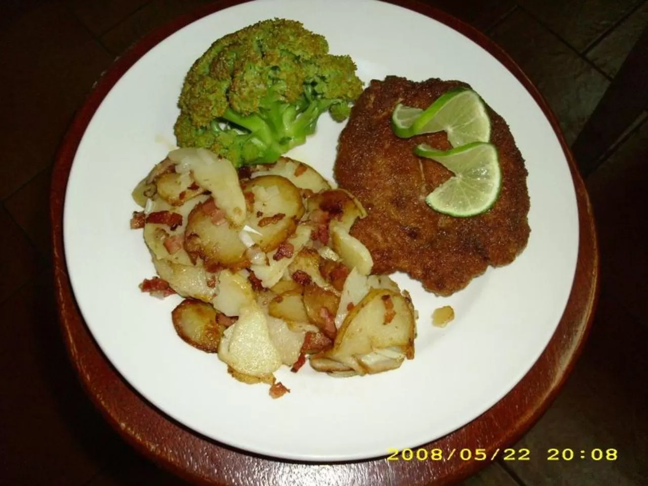 Lunch in Rainbow Village