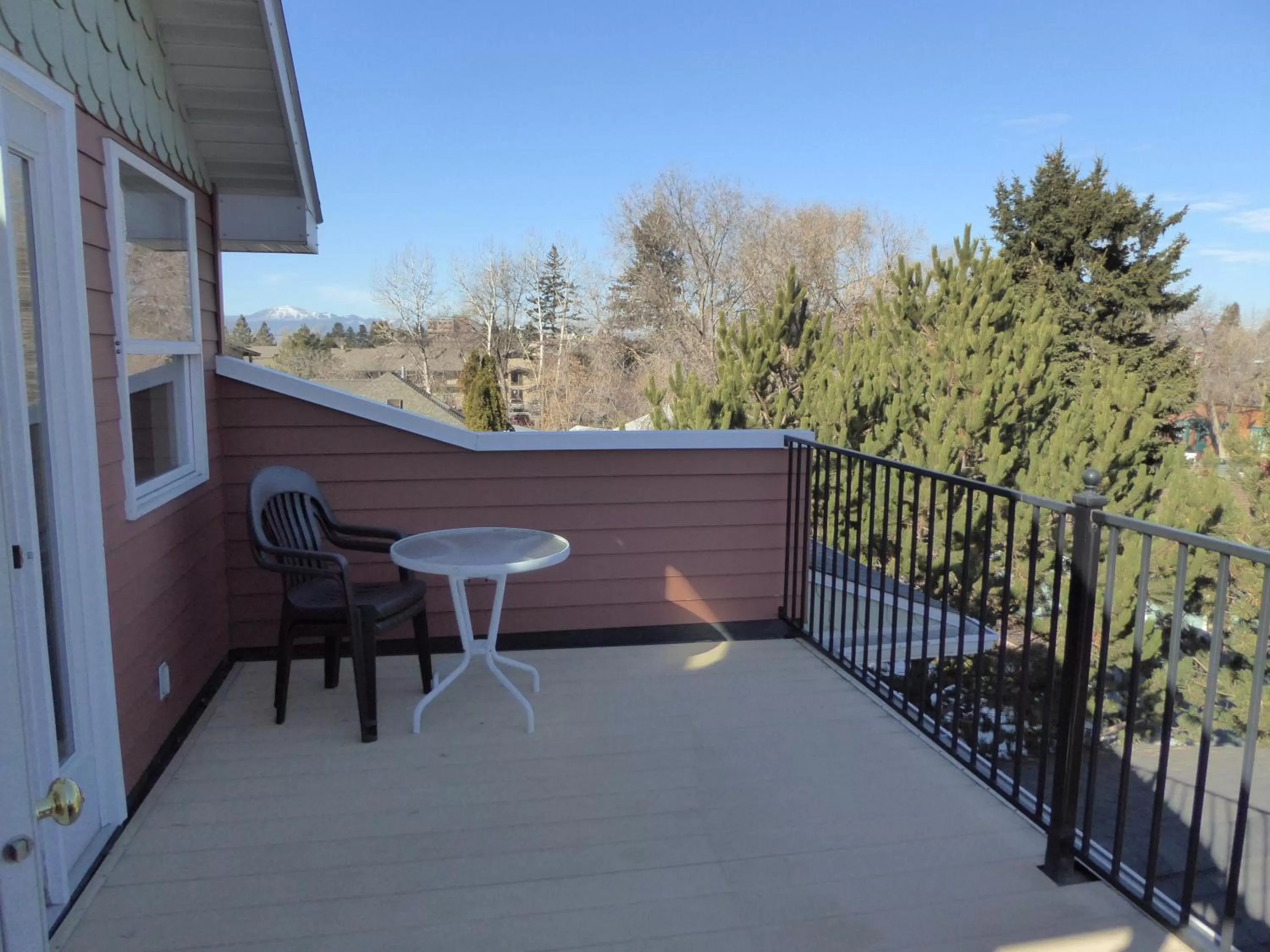 Patio, Balcony/Terrace in Goldsmith's River Front Inn