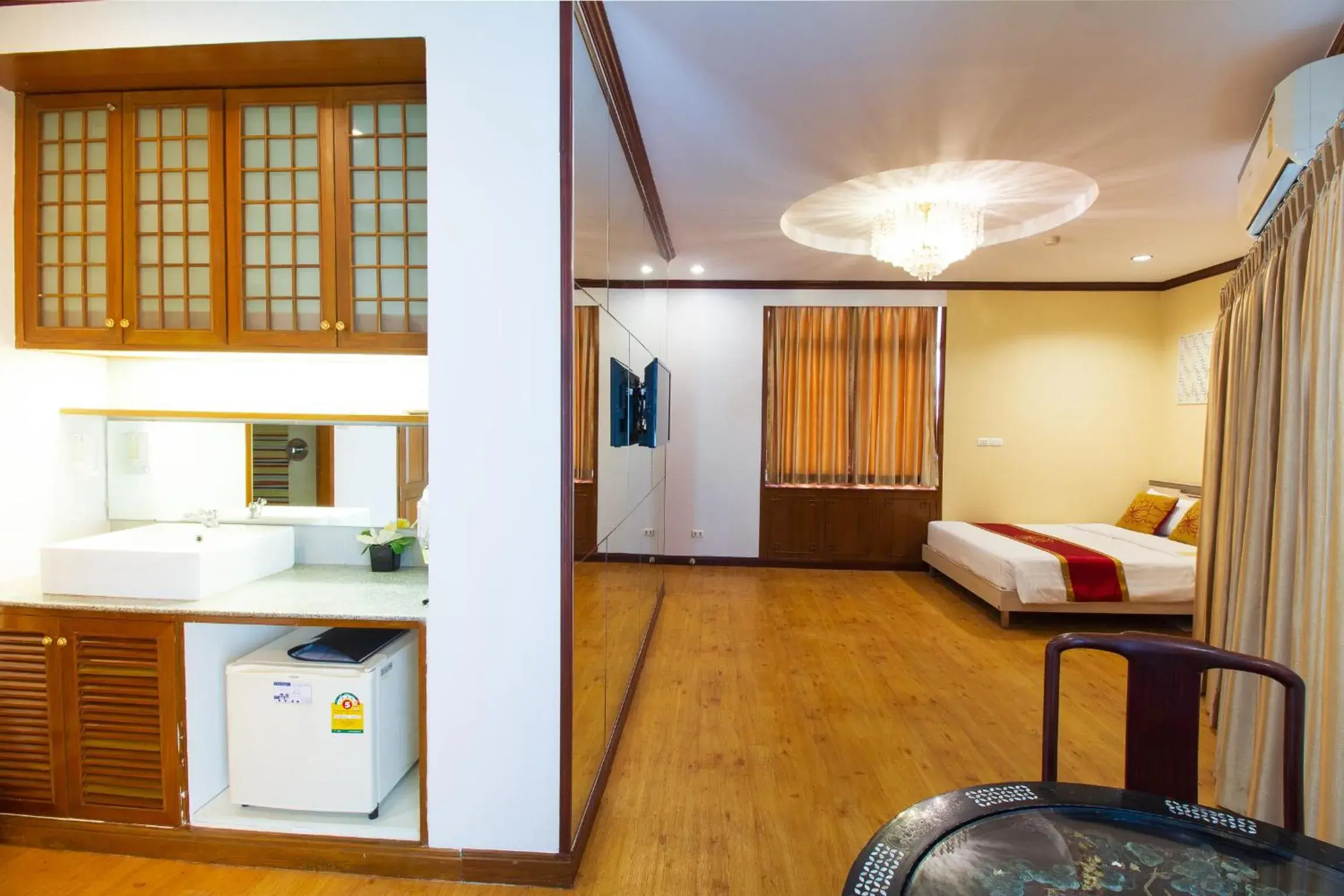 Bedroom, TV/Entertainment Center in China Town Hotel - SHA Plus Certified