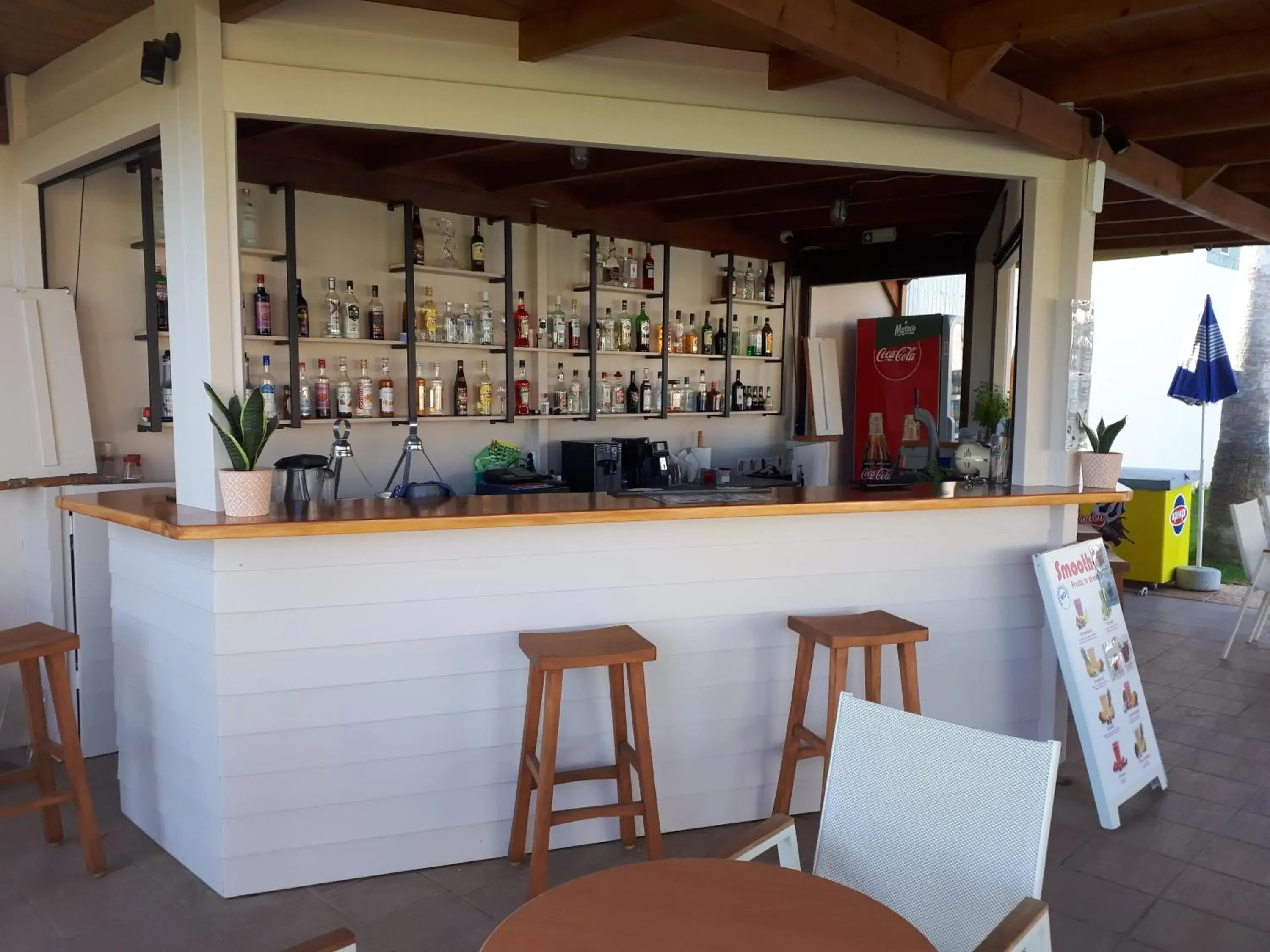 Property building, Lounge/Bar in Ilian Beach