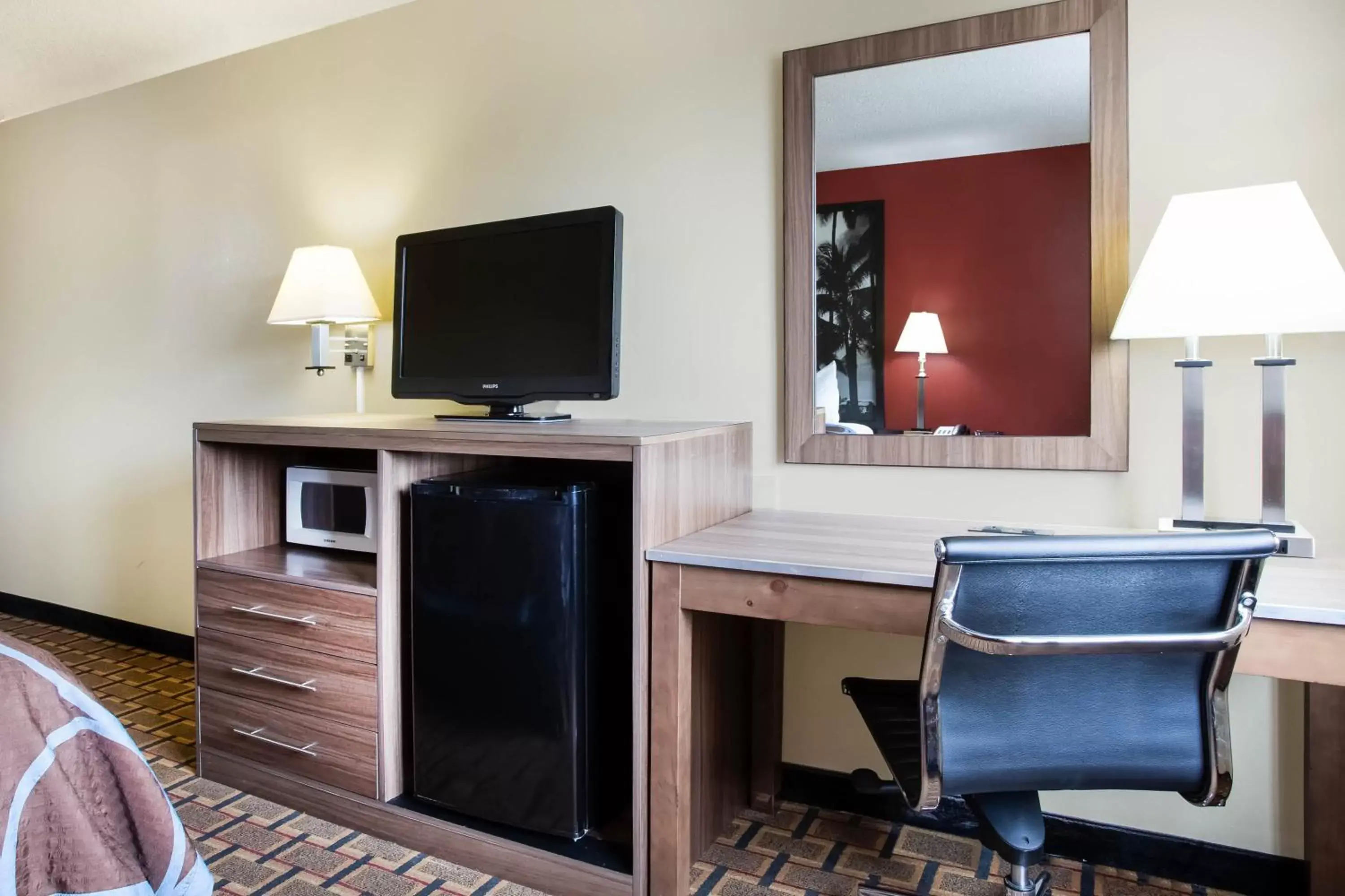 King Room - Smoking in Super 8 by Wyndham Chester/Richmond Area King Room - Smoking in Super 8 by Wyndham Chester/Richmond Area