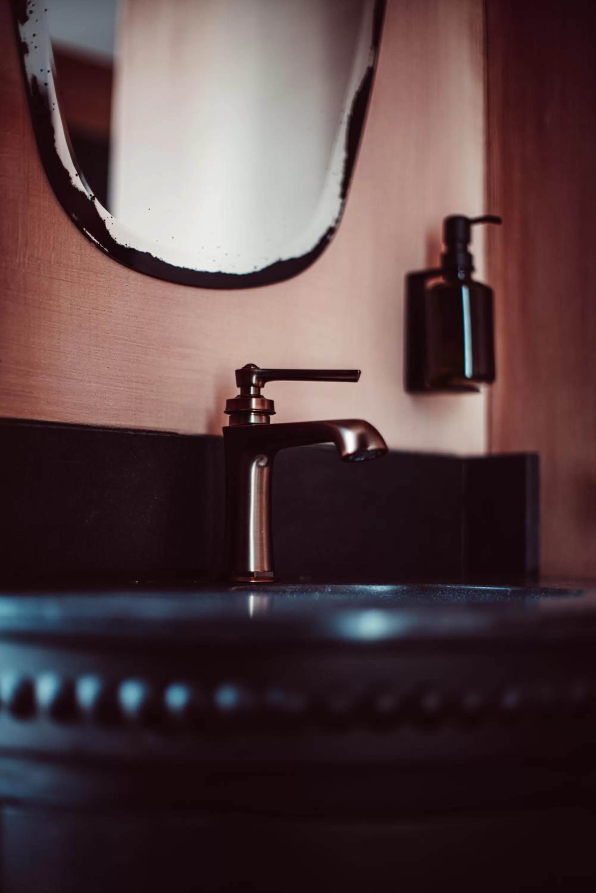 Bathroom in Babel Belleville