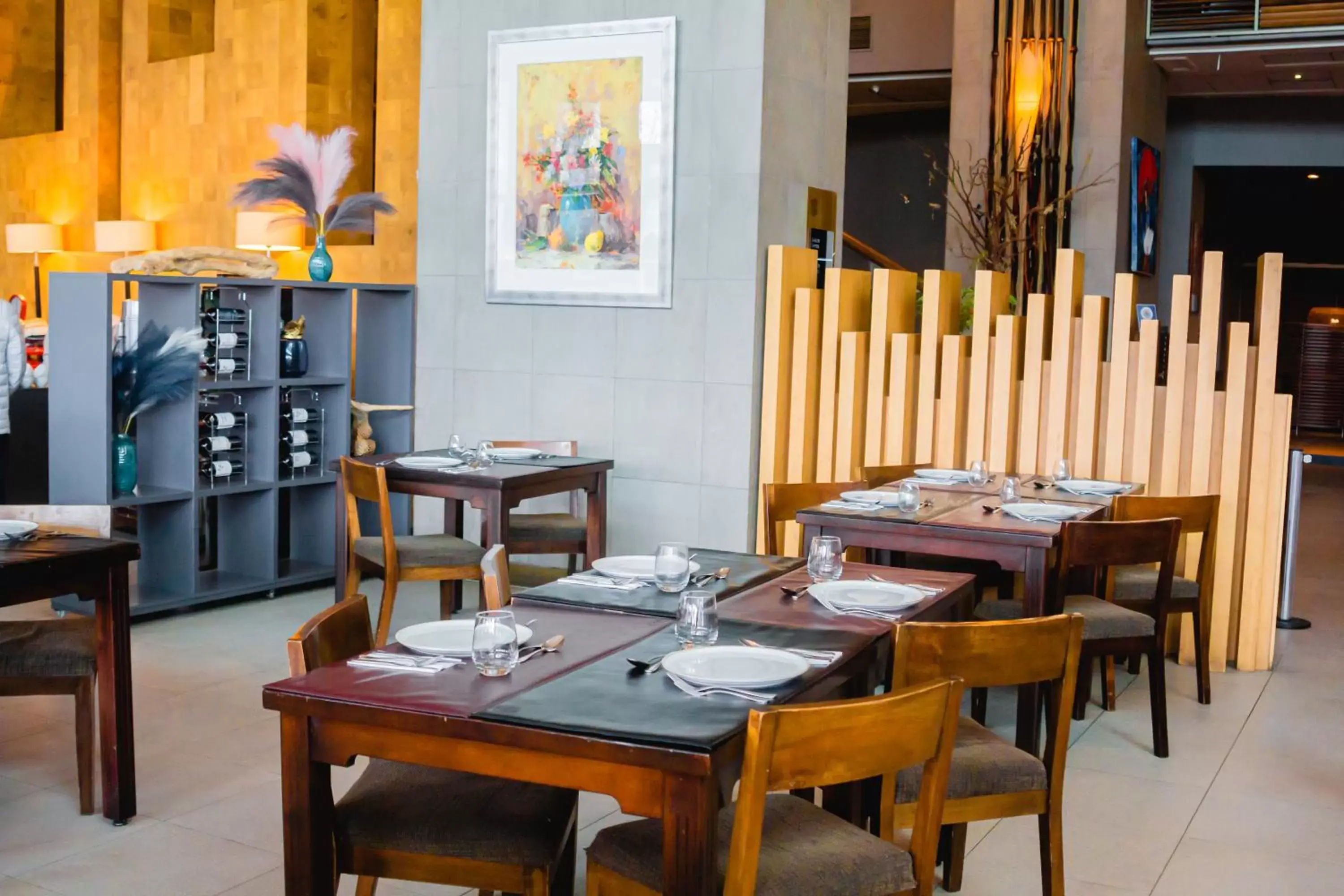 Restaurant/Places to Eat in Sonesta Hotel Osorno
