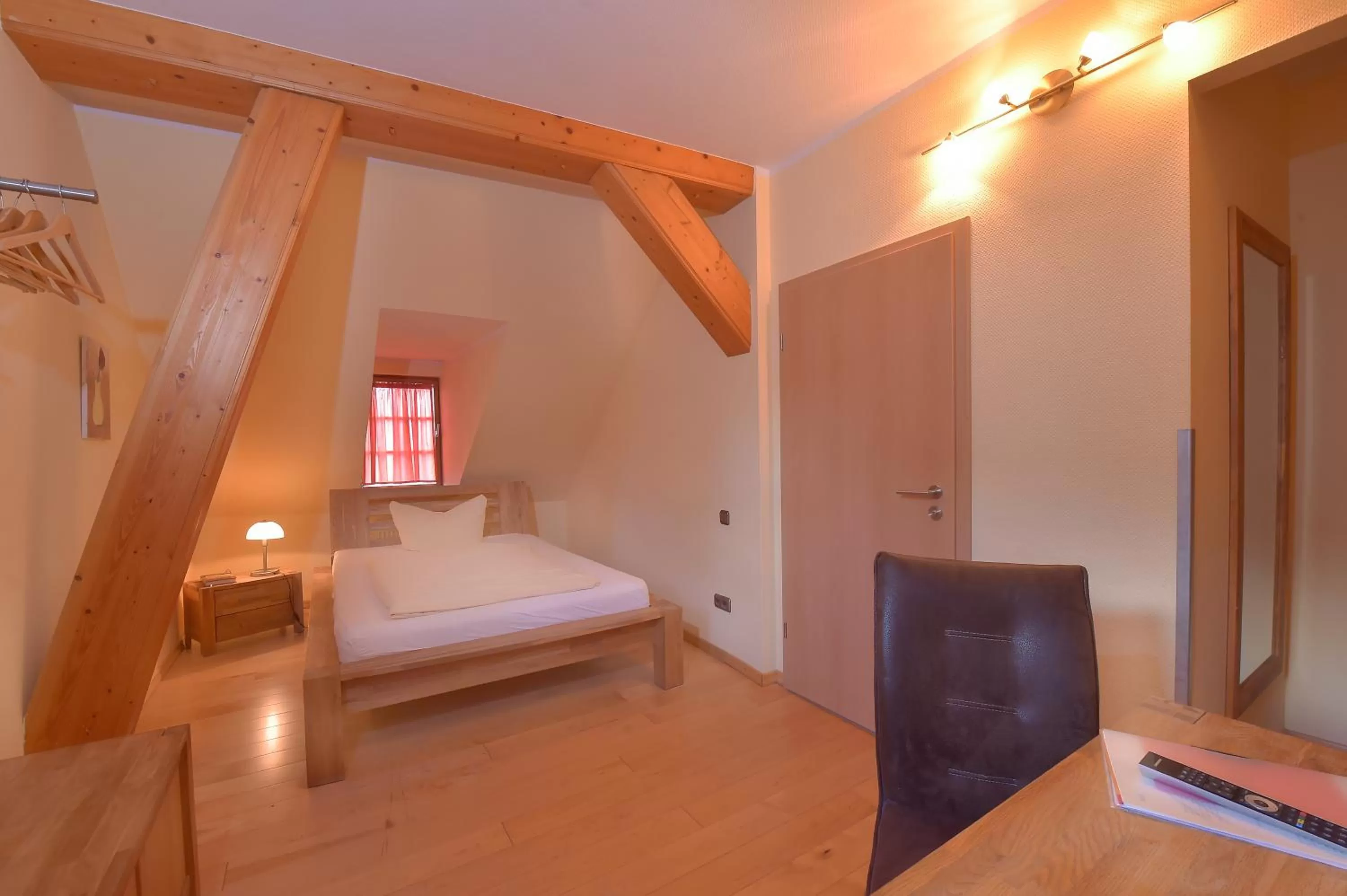 Photo of the whole room, Bed in Gasthaus Zur Noll