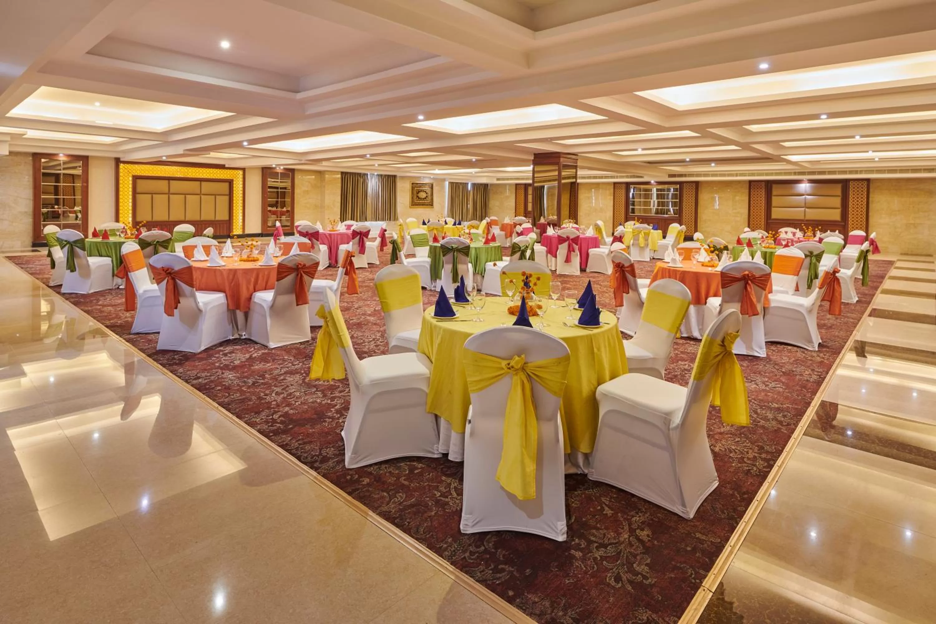 Banquet/Function facilities in LP Vilas