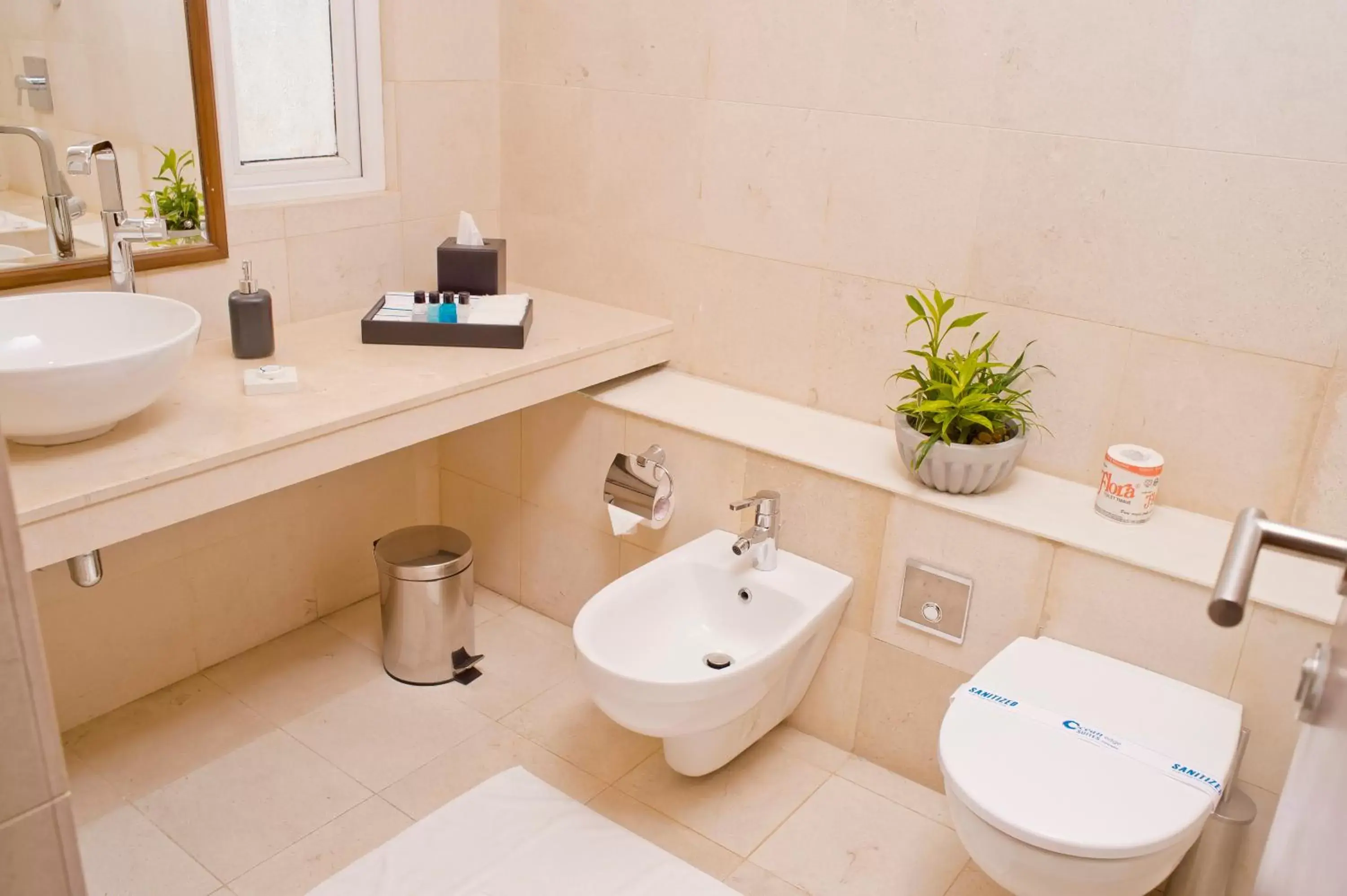 Bathroom in Ocean Edge Suites & Hotel Colombo