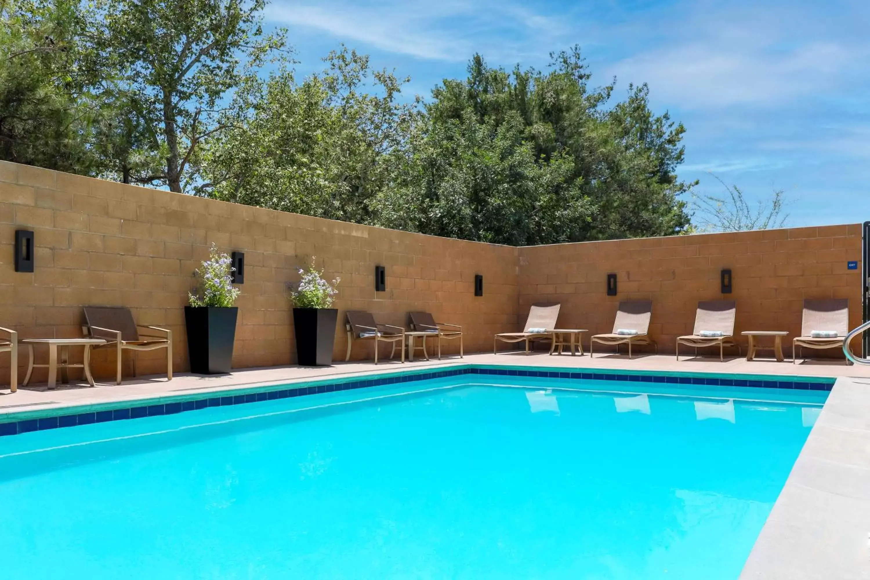 Swimming Pool in Hyatt House Davis