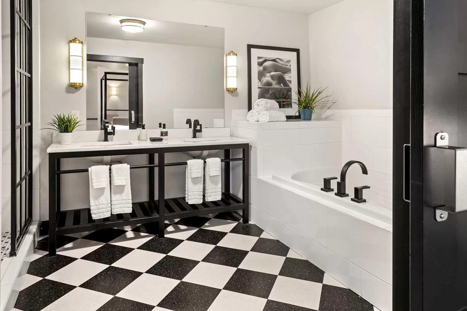 Hotel Grinnell, Ascend Hotel Collection