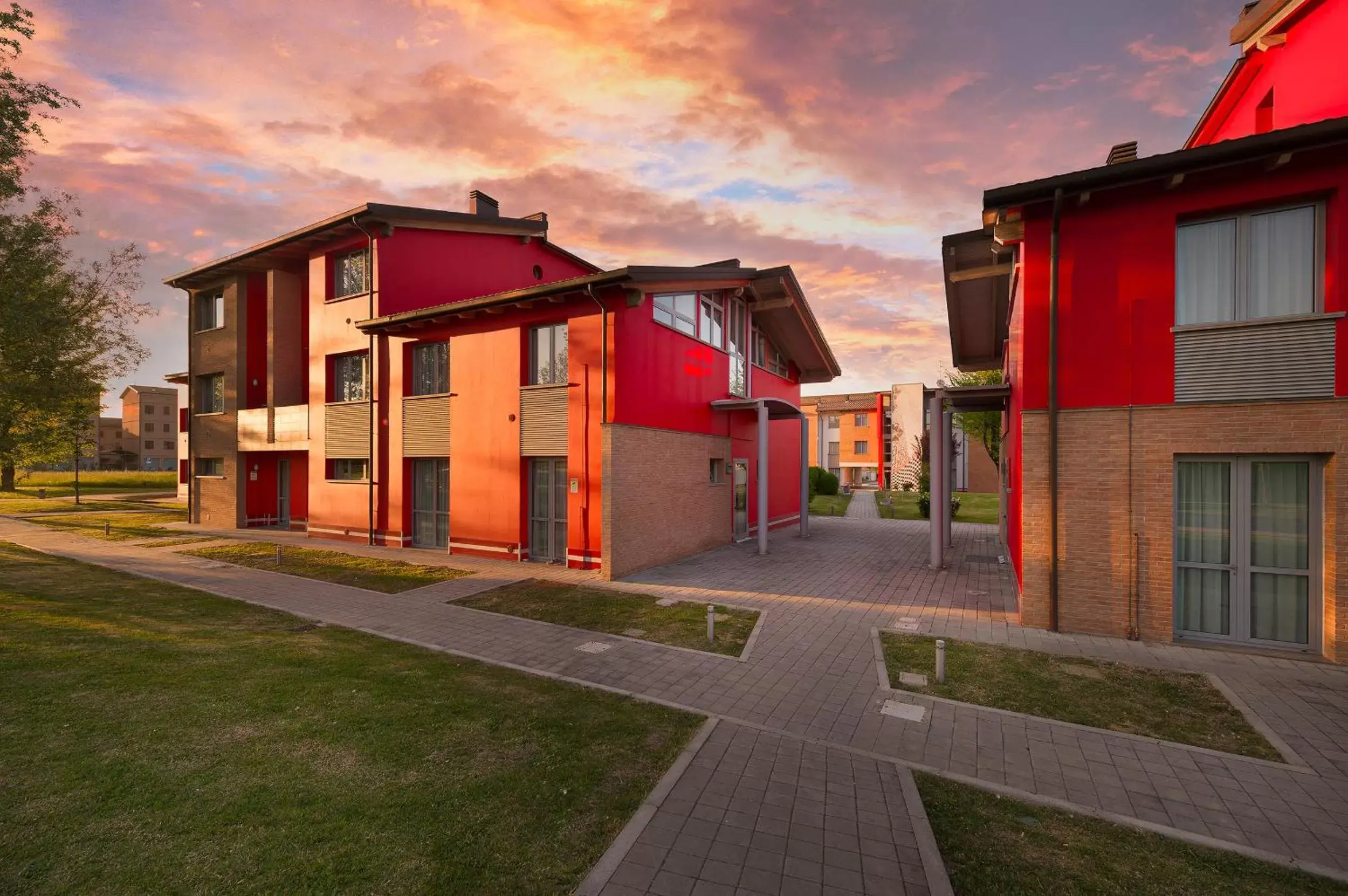 Neighbourhood, Property Building in Hotel Maranello Village