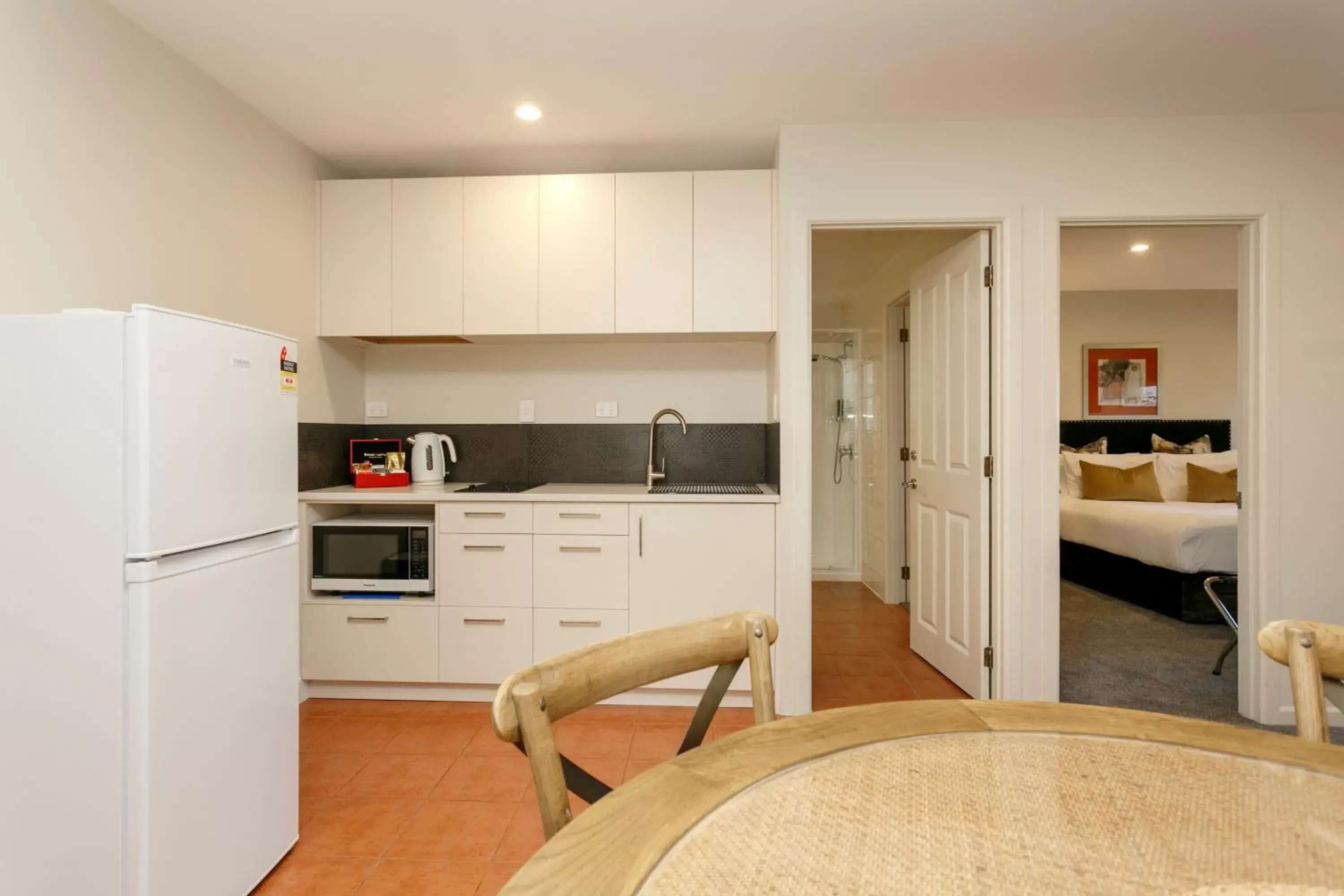 Kitchen/Kitchenette in Baycrest Thermal Lodge