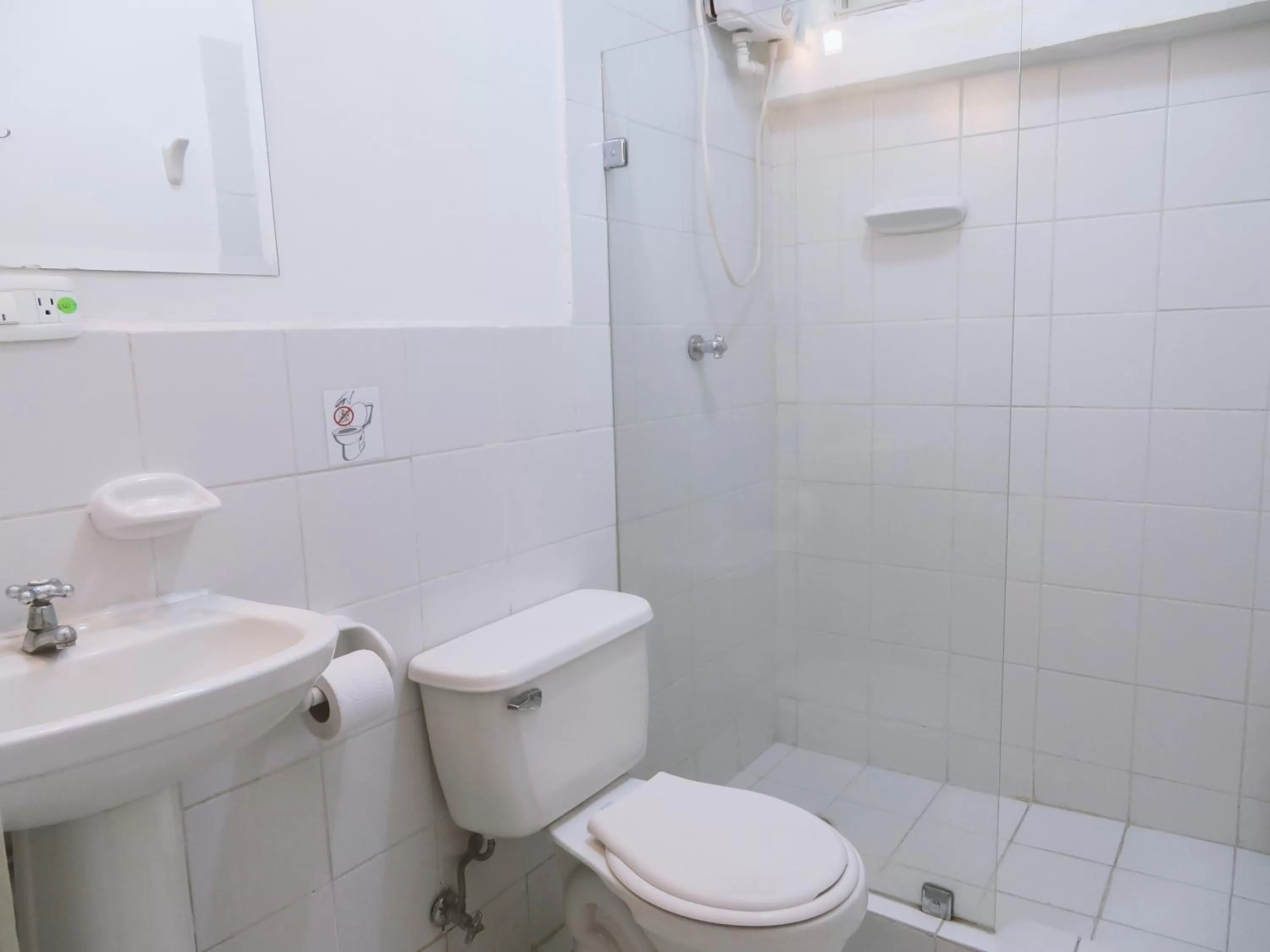 Shower in Bird Garden Guest House