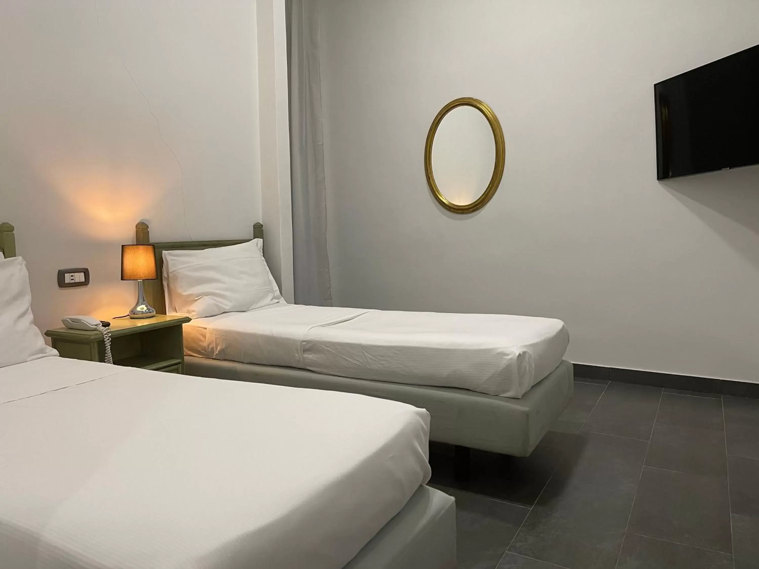 Bedroom, Bed in Jazz Hotel