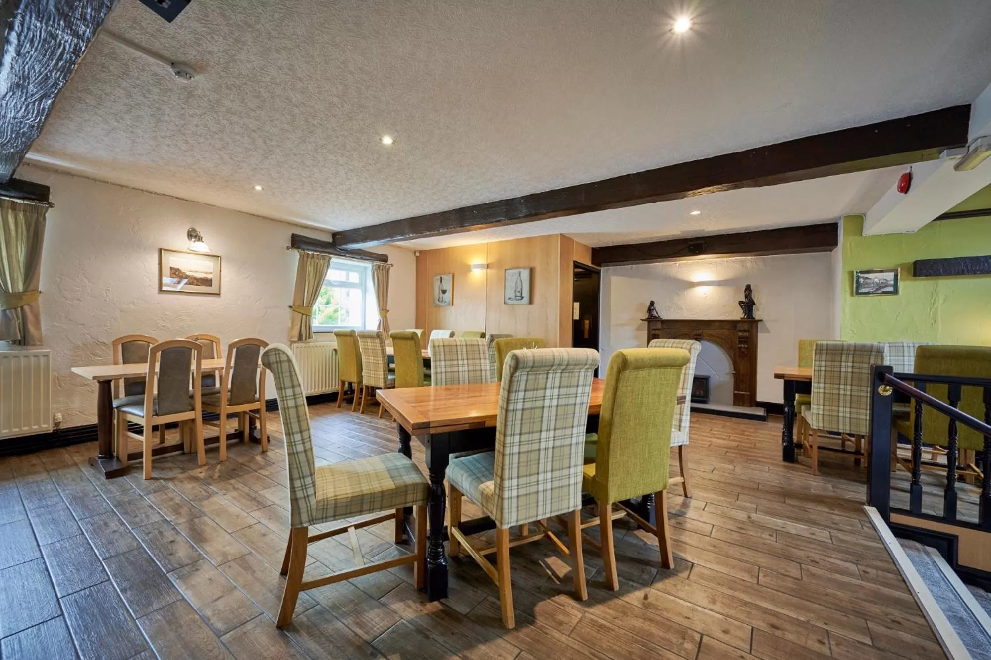 Restaurant/places to eat in The Old Ginn House Inn