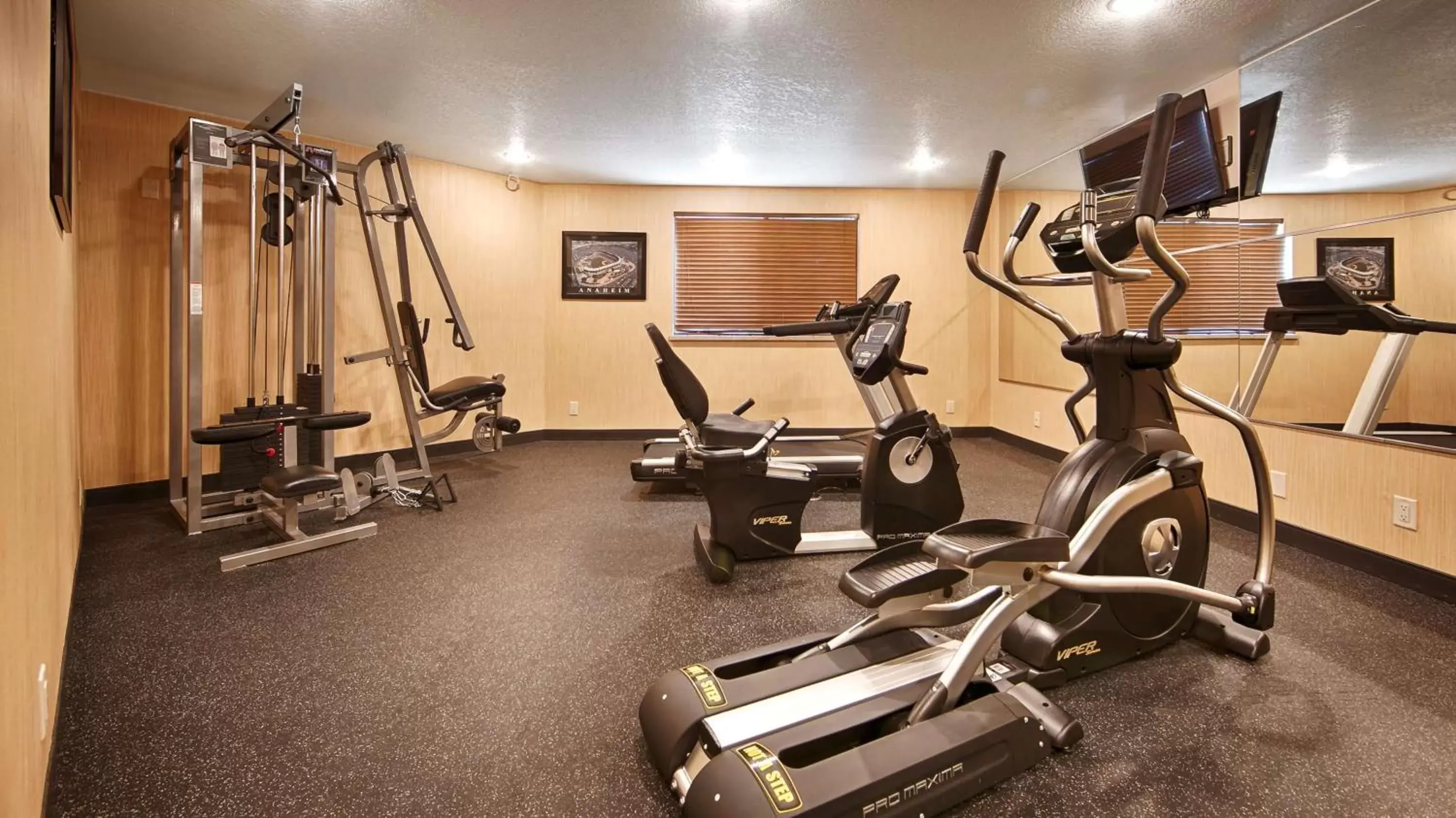 Fitness centre/facilities, Fitness Center/Facilities in Best Western San Dimas Hotel & Suites