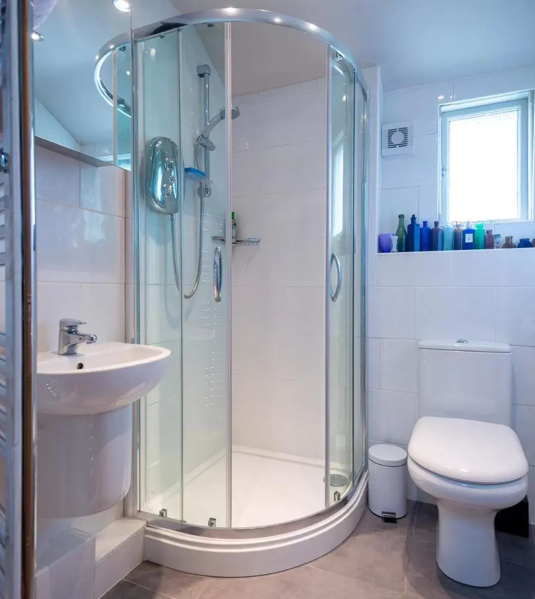 Shower, Bathroom in The Mount B&B