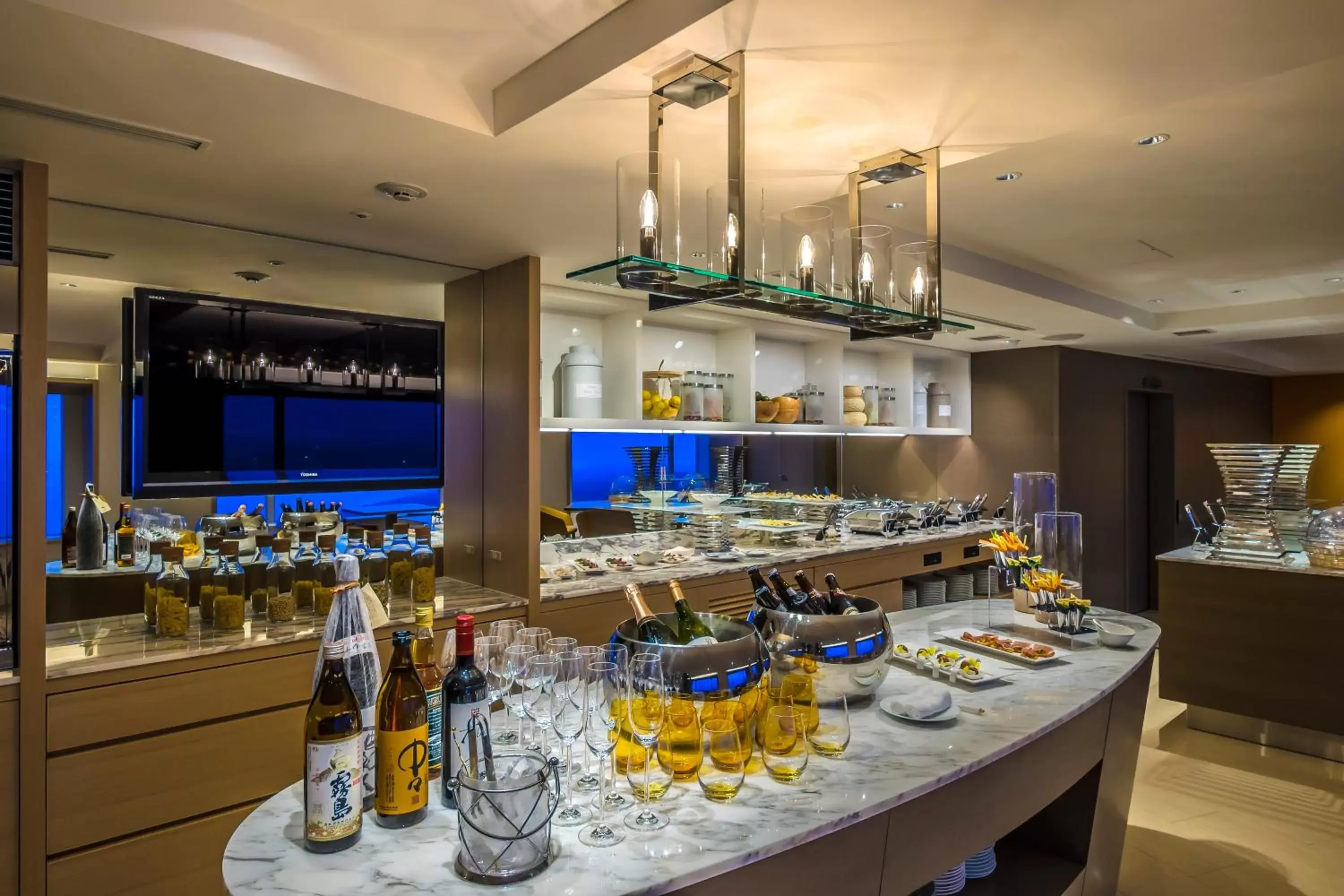 Lounge or bar, Restaurant/Places to Eat in Sheraton Grande Ocean Resort