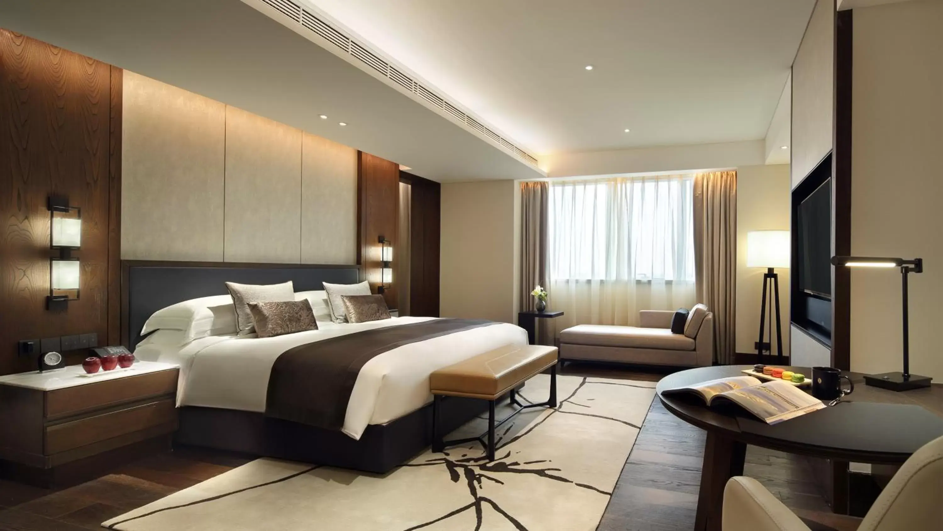 Photo of the whole room in InterContinental Shanghai Hongqiao NECC, an IHG Hotel