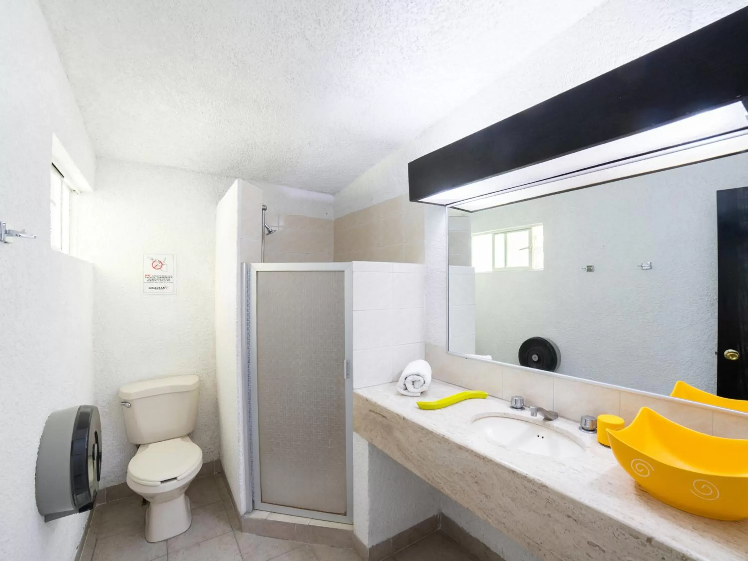 Bathroom in Hotel Teques Palace