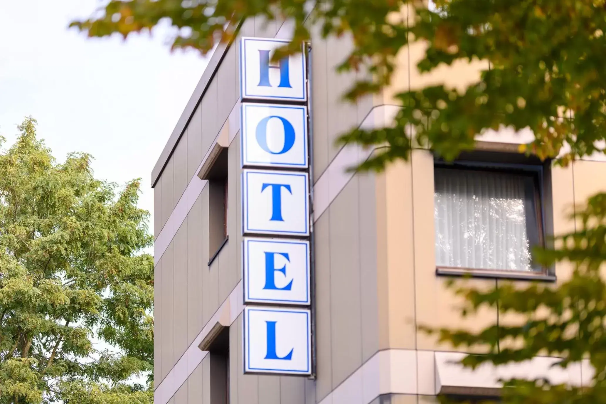 Property building, Property Logo/Sign in Hotel Hannover Airport by Premiere Classe