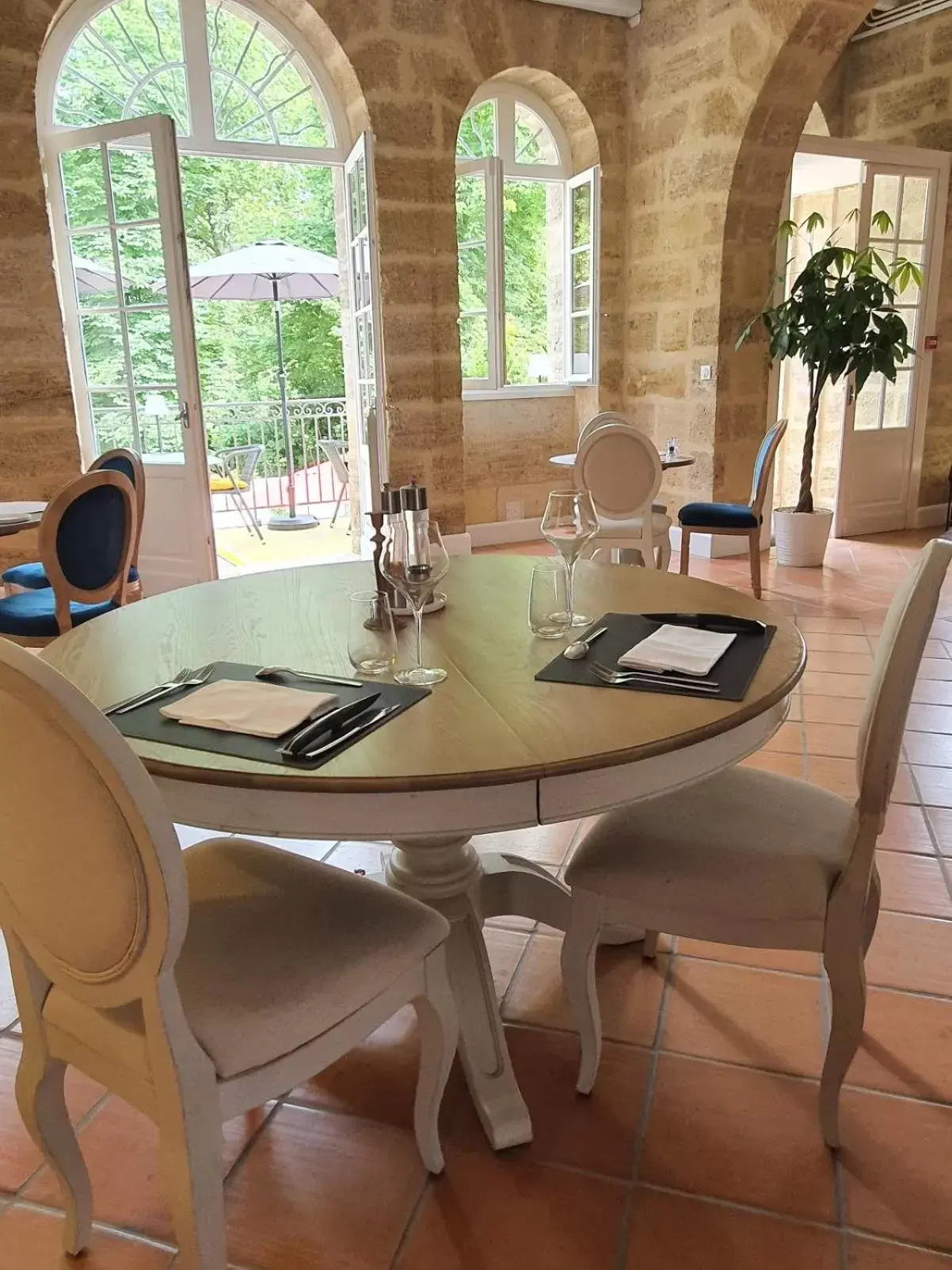 Dining Area in Pavillon des Millésimes