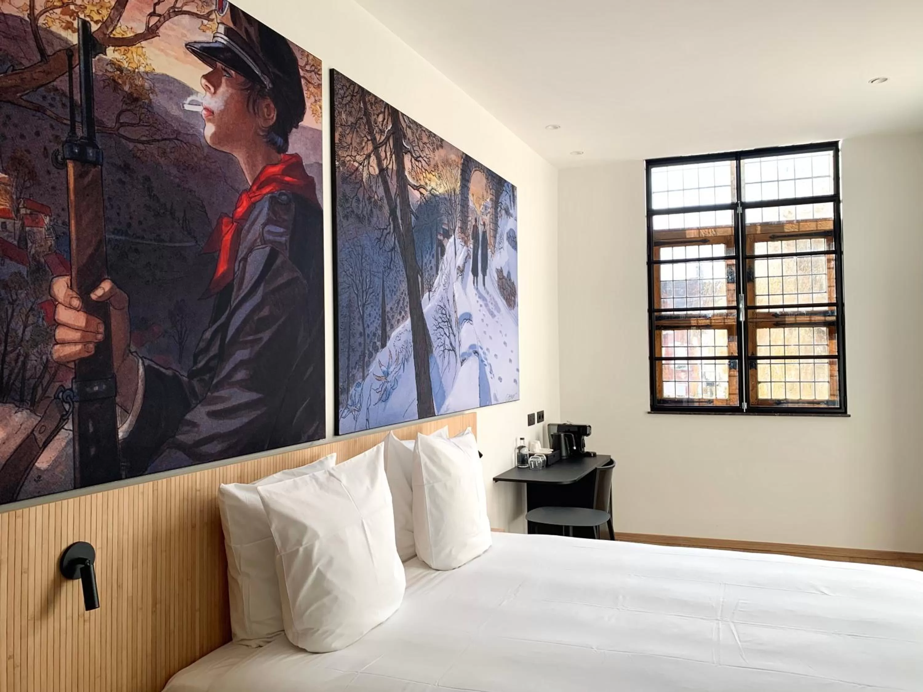 View (from property/room), Bed in Comic Art Hotel