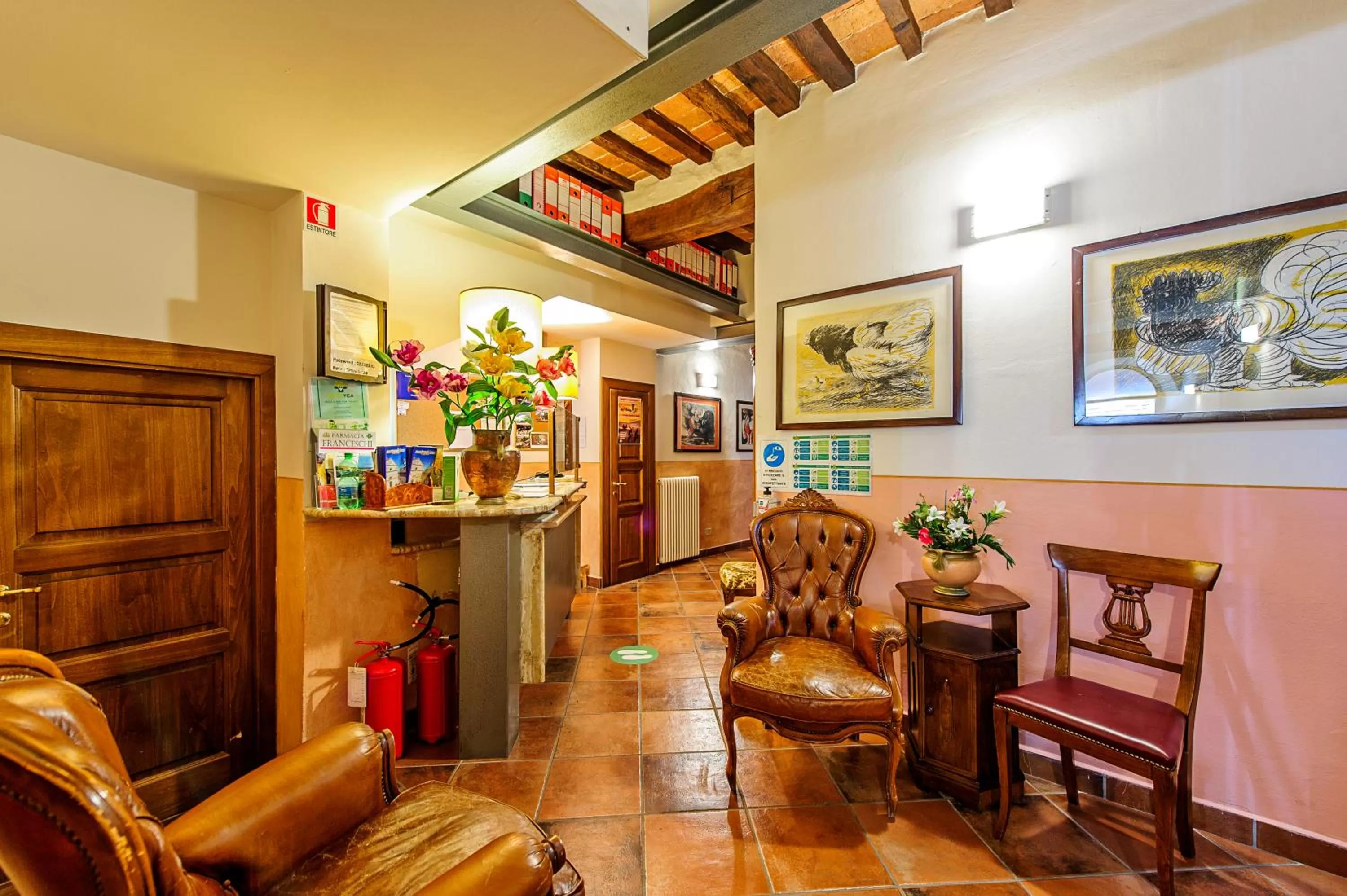 Lobby or reception in Meublè Evoè