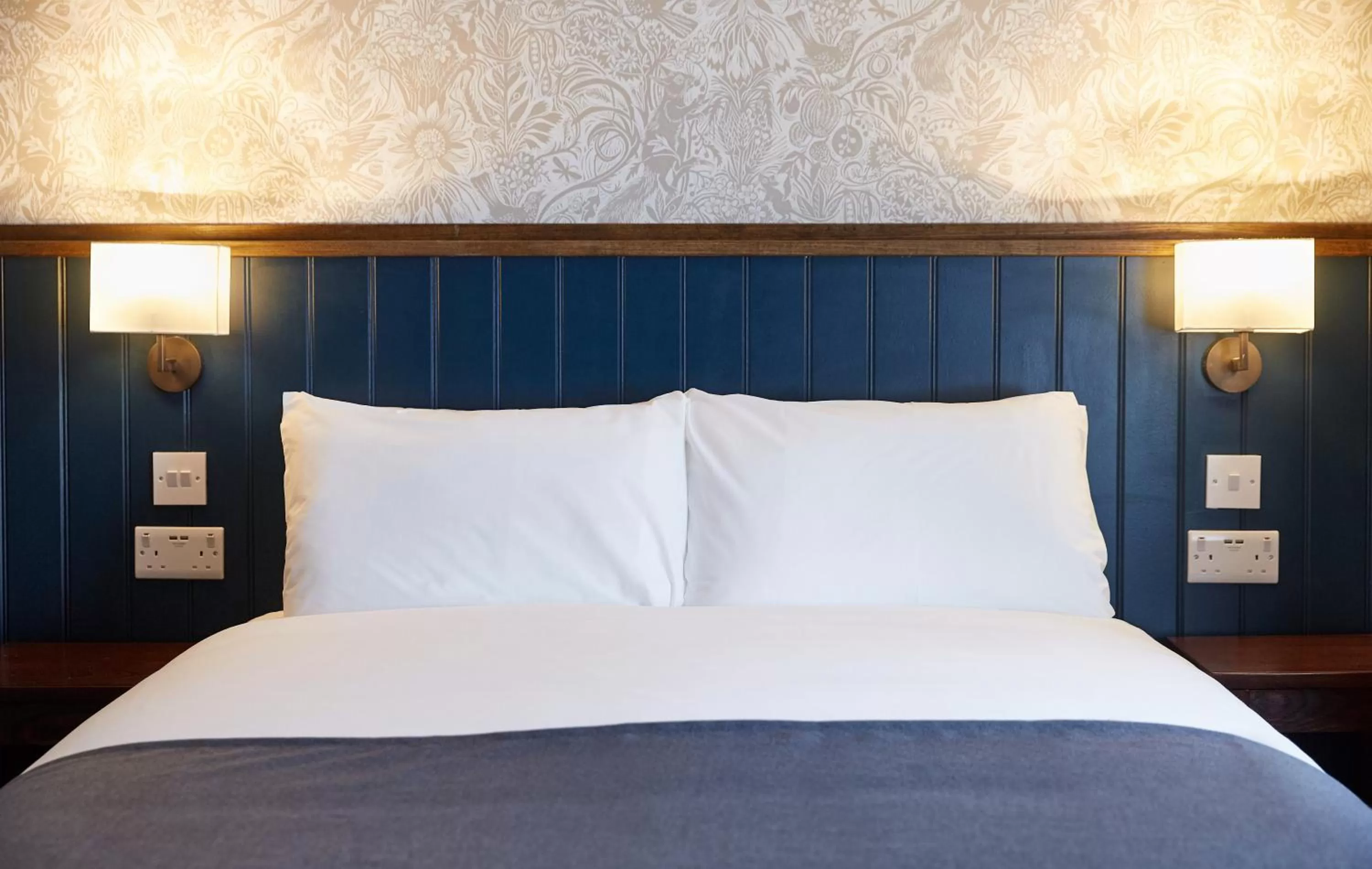 Bed in The Churchill By Greene King Inns