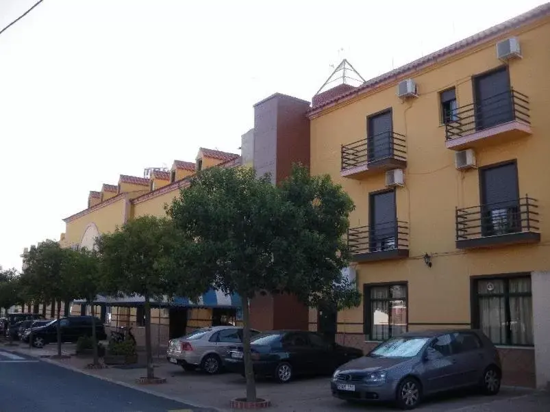 Facade/entrance, Property Building in Hotel La Barca