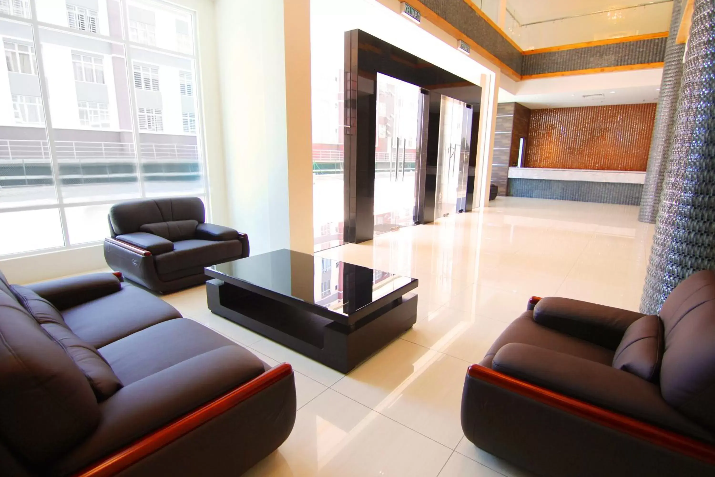 Lobby or reception, Seating Area in Putatan Platinum Hotel