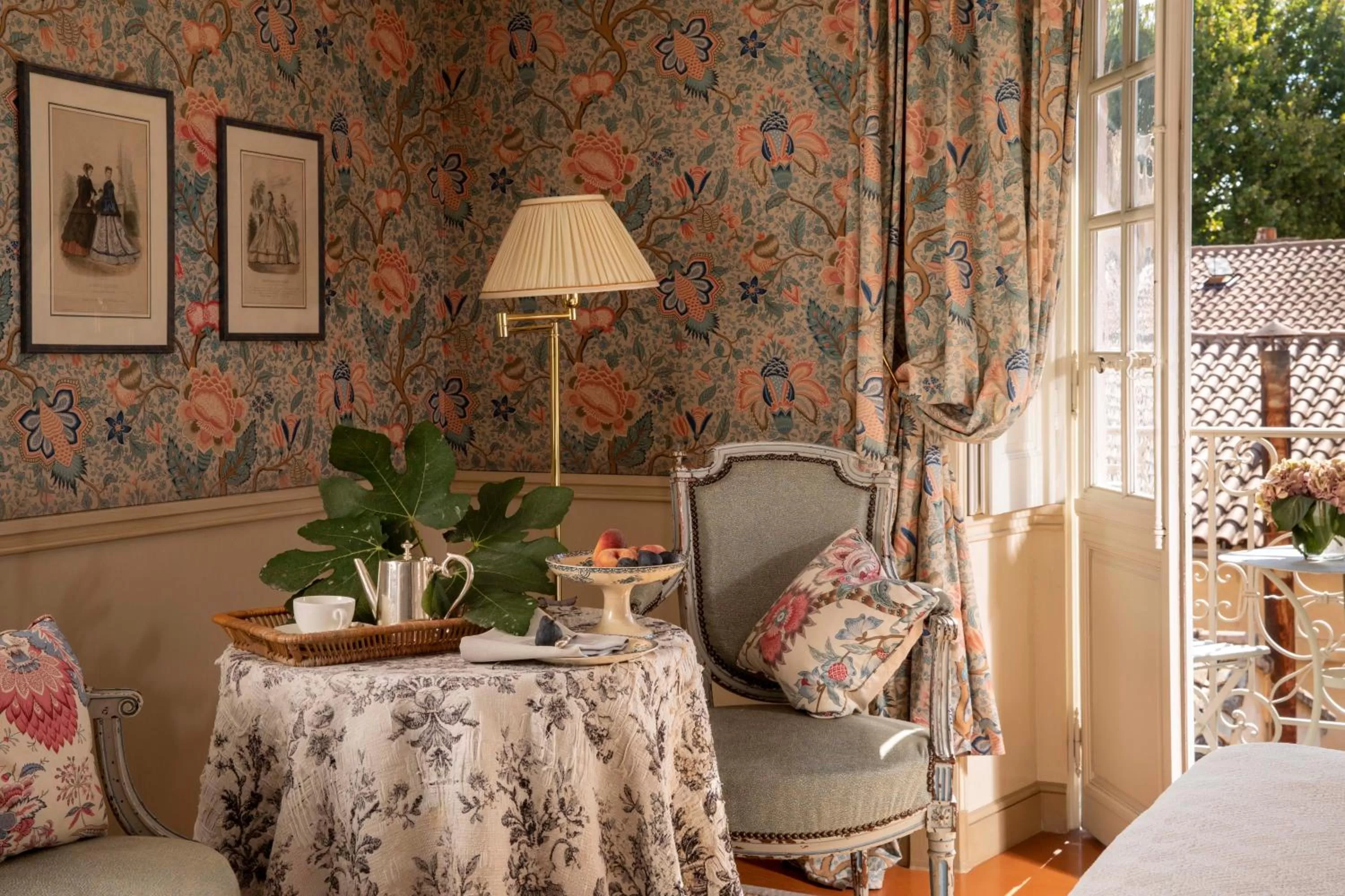 Seating area in La Mirande