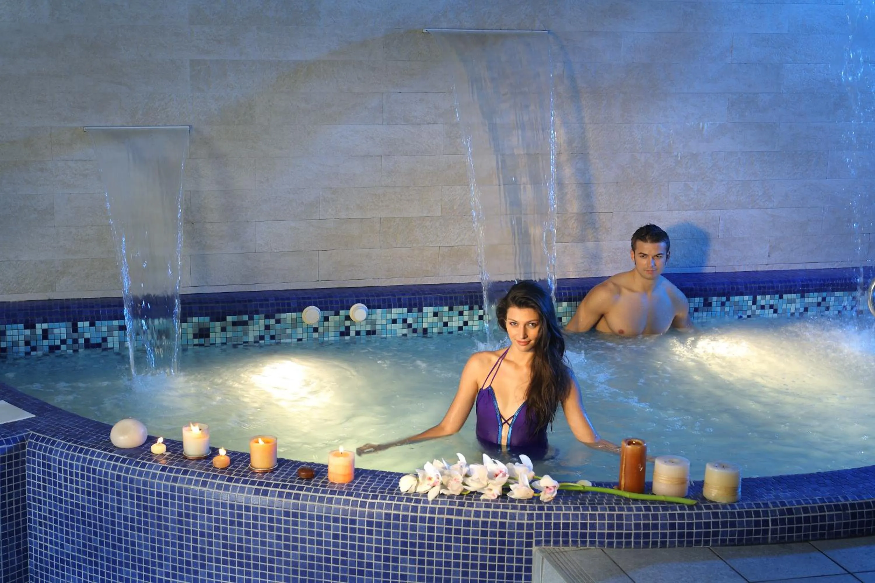 Hot Tub in Hotel Fontana Olente