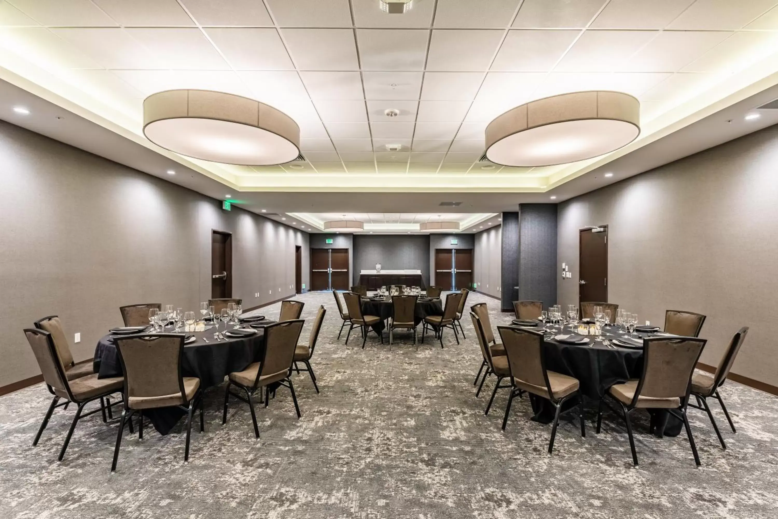 Banquet/Function facilities, Restaurant/Places to Eat in Holiday Inn Hotel & Suites Silicon Valley – Milpitas, an IHG Hotel