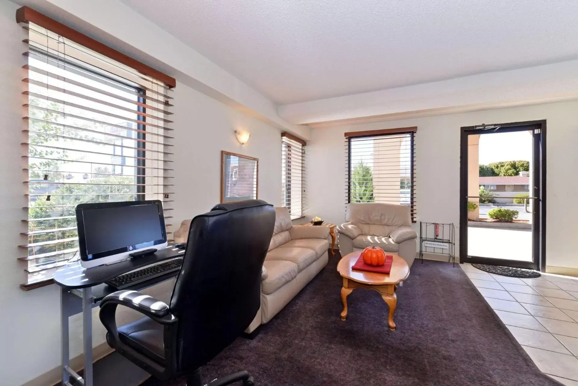 Executive Plus Inn and Suites Executive Plus Inn and Suites