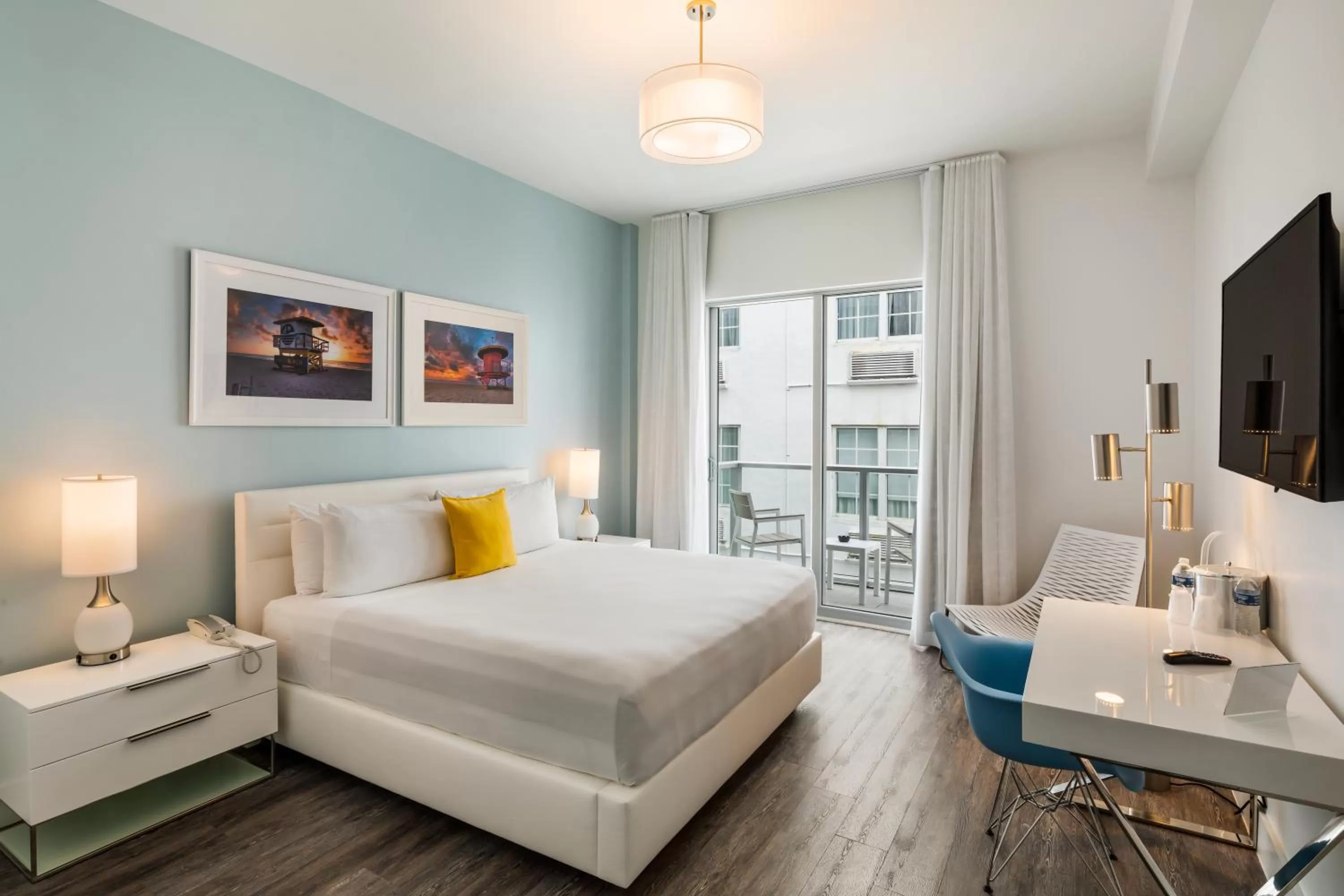 Photo of the whole room, Bed in President Hotel