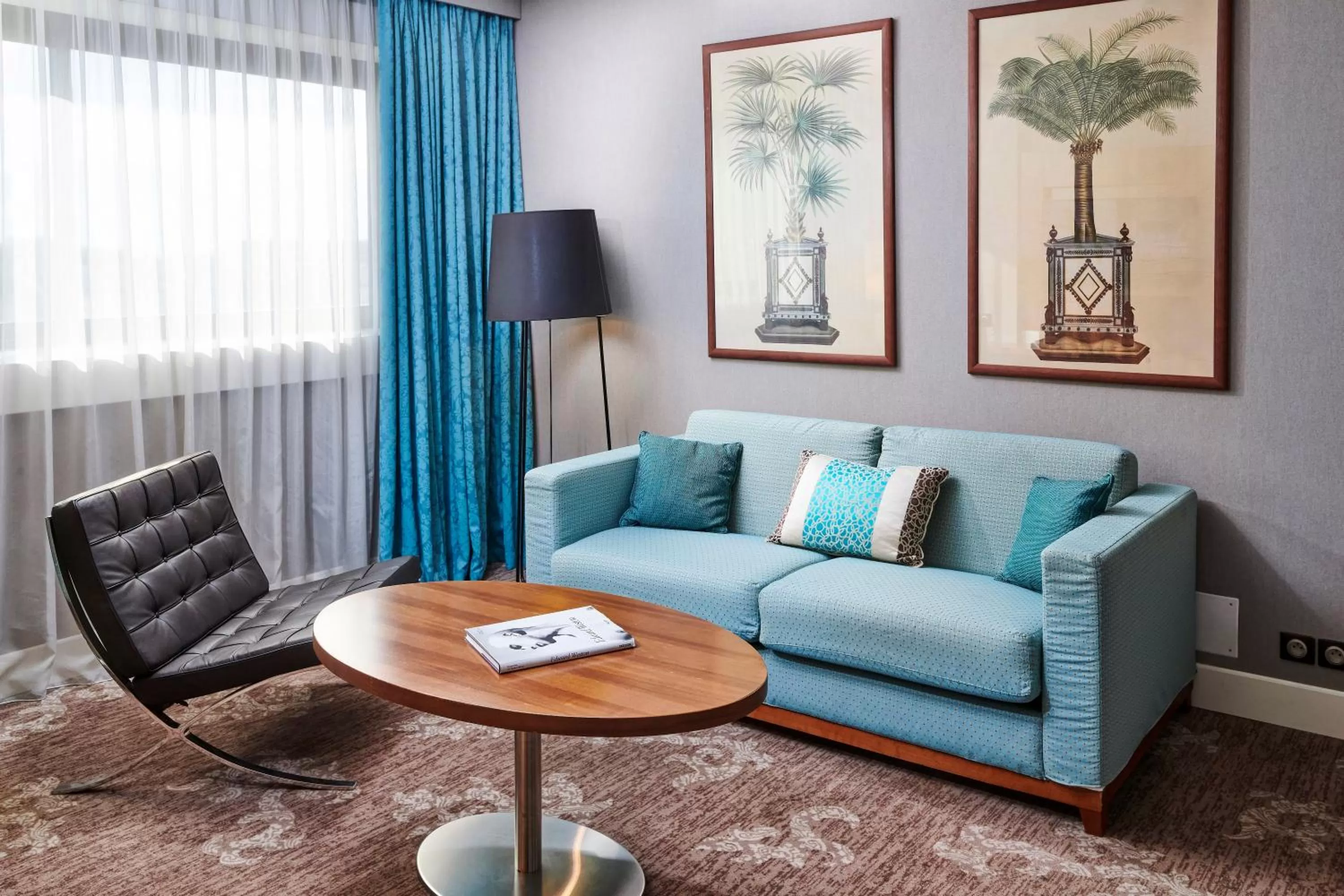 Bedroom in Holiday Inn Nice by IHG