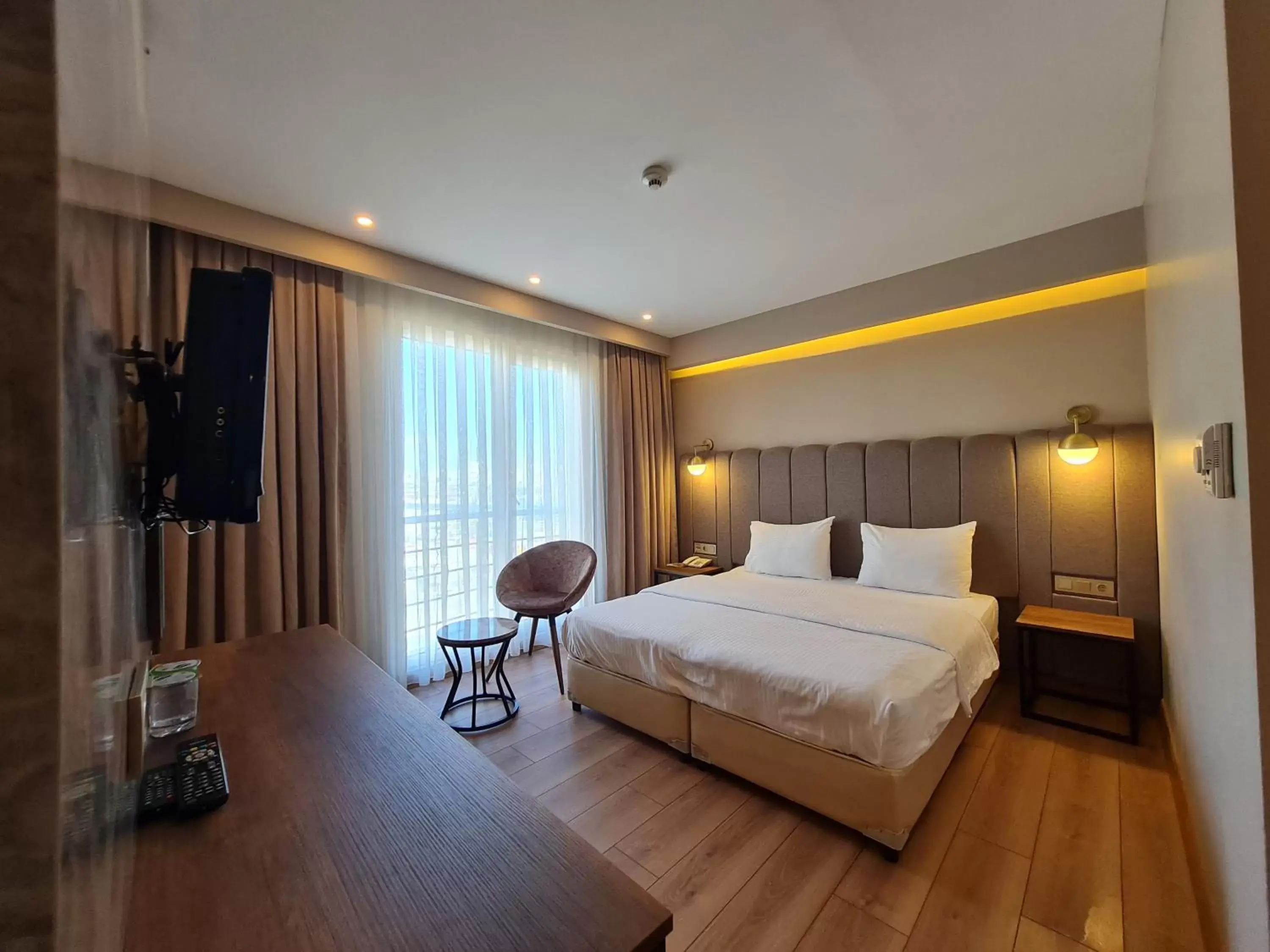Bedroom, Bed in Air Boss Istanbul Airport and Fair Hotel
