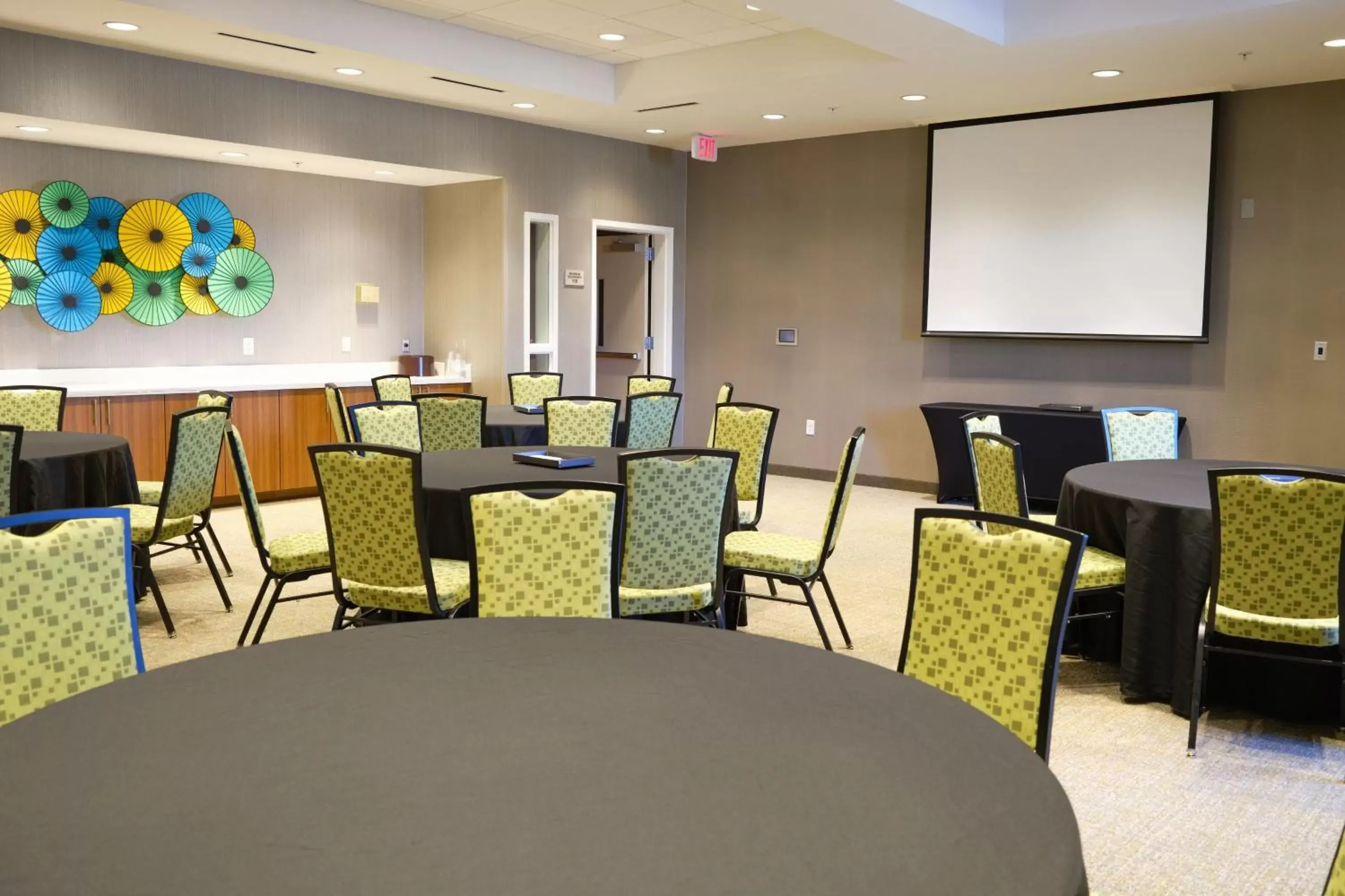 Meeting/conference room, Restaurant/Places to Eat in SpringHill Suites by Marriott Dallas Lewisville