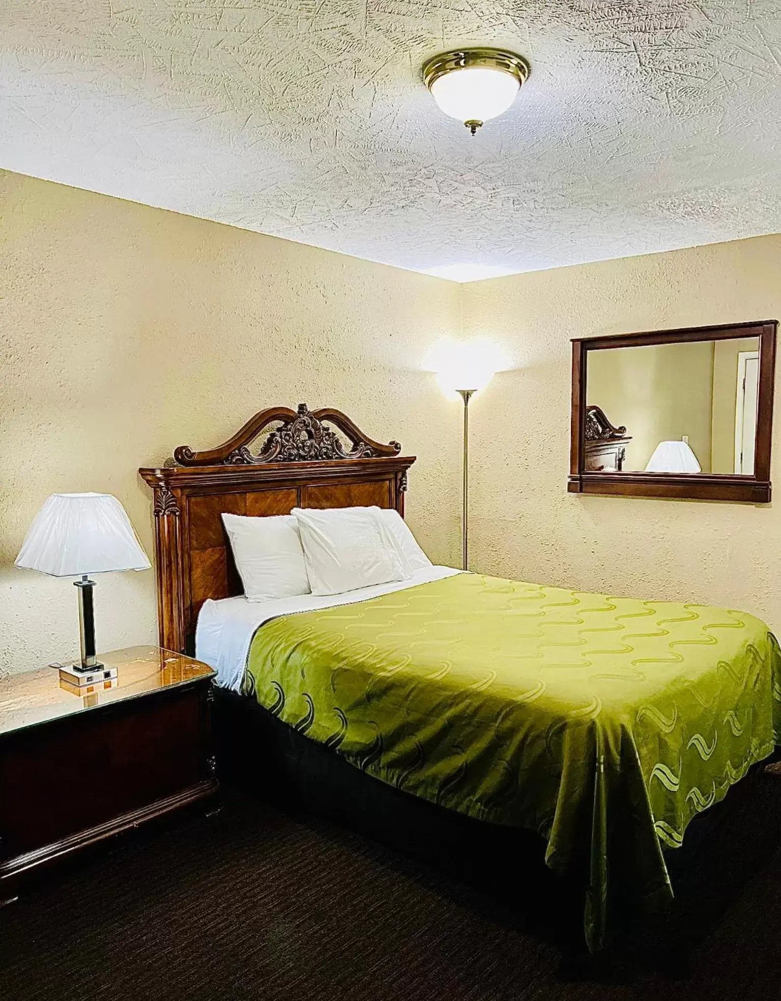 Bedroom, Bed in Sage N Sand Motel