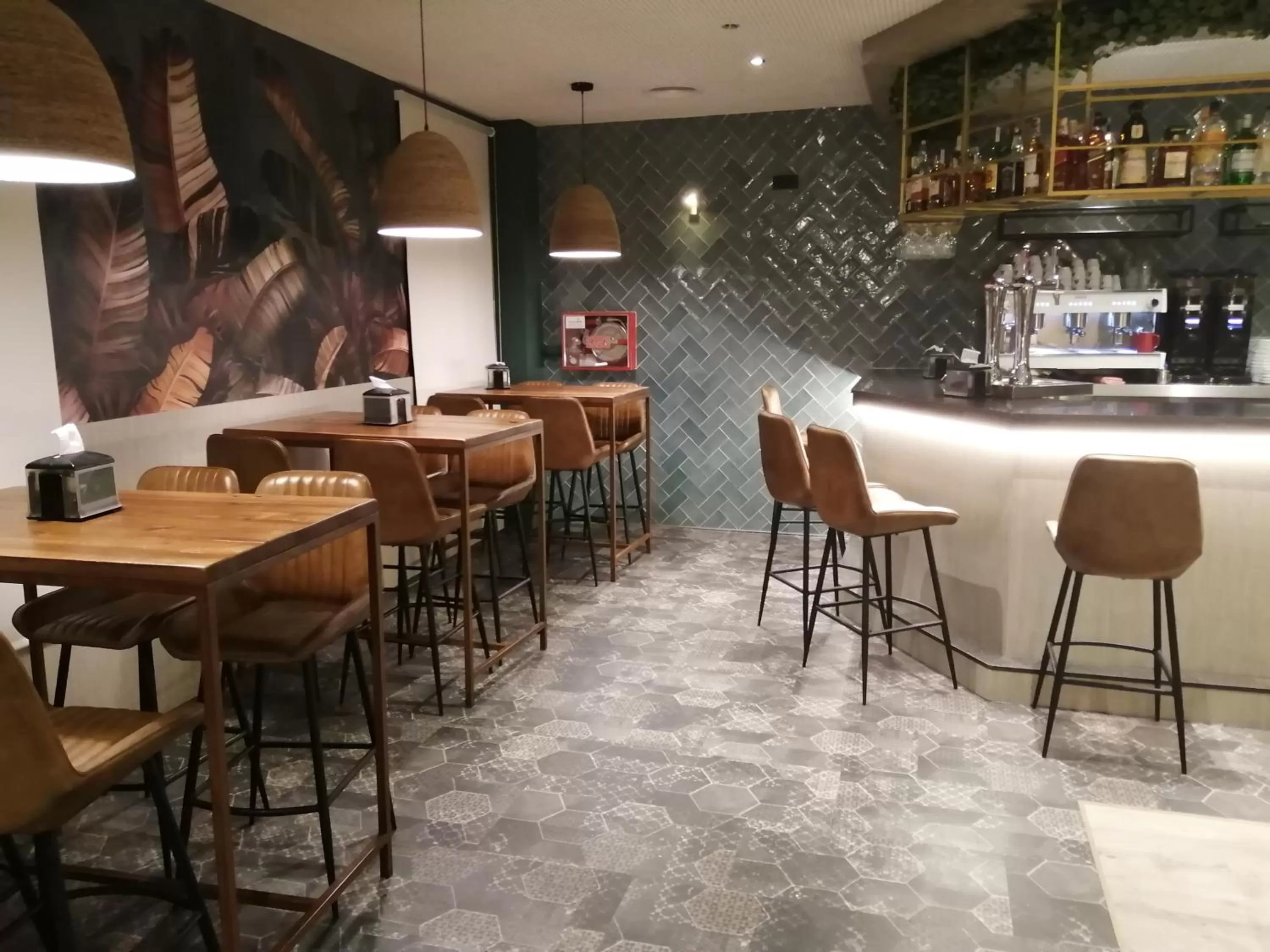 Lounge or bar in Hotel Sercotel Doña Carmela