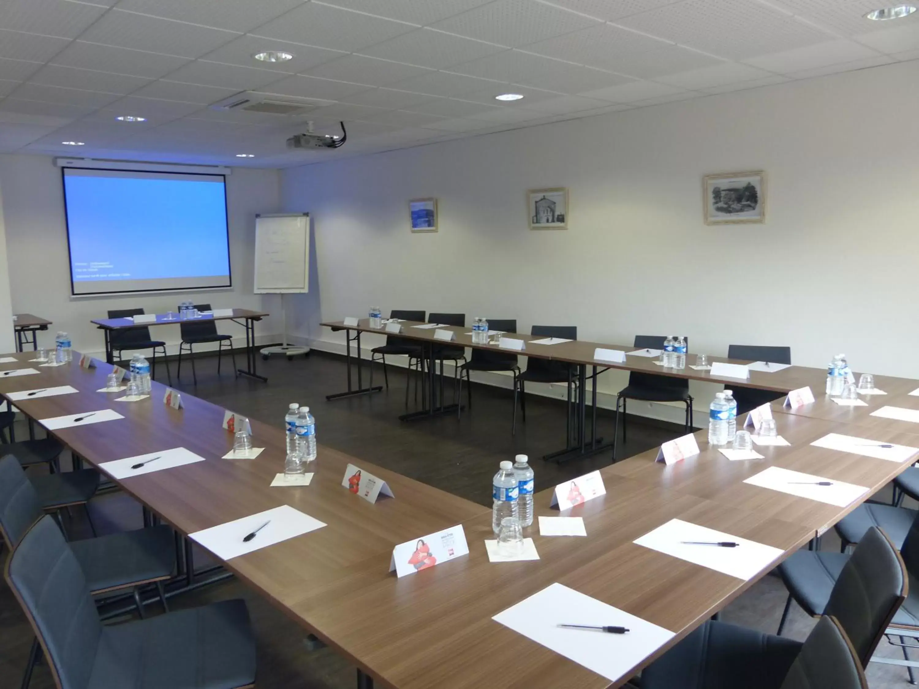 Business facilities, Business Area/Conference Room in ibis Périgueux Centre