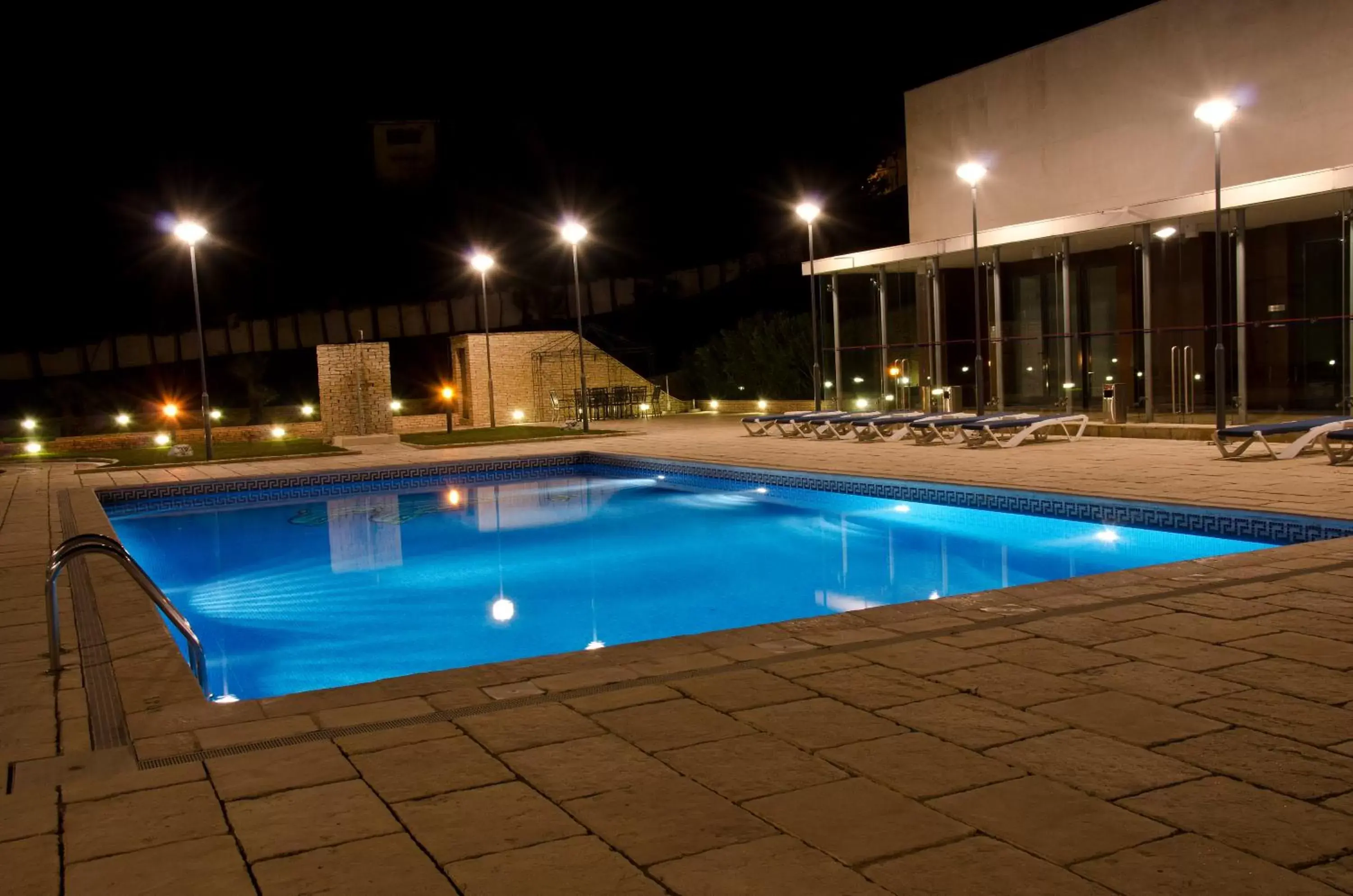 Swimming Pool in VIP Executive Santa Iria Hotel