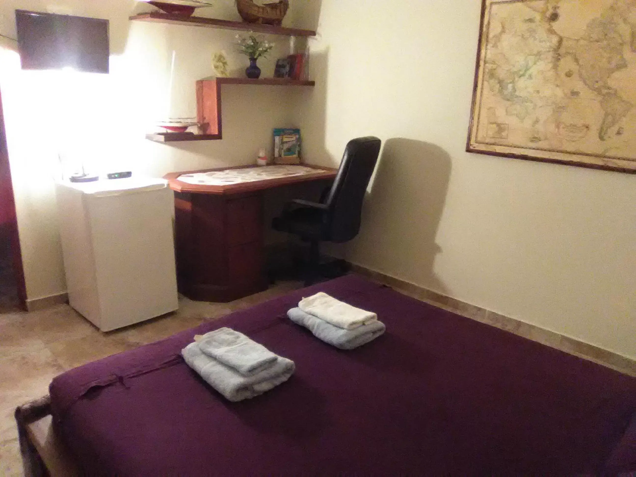 Large Double Room in Nely y Pietro share apartment Large Double Room in Nely y Pietro share apartment