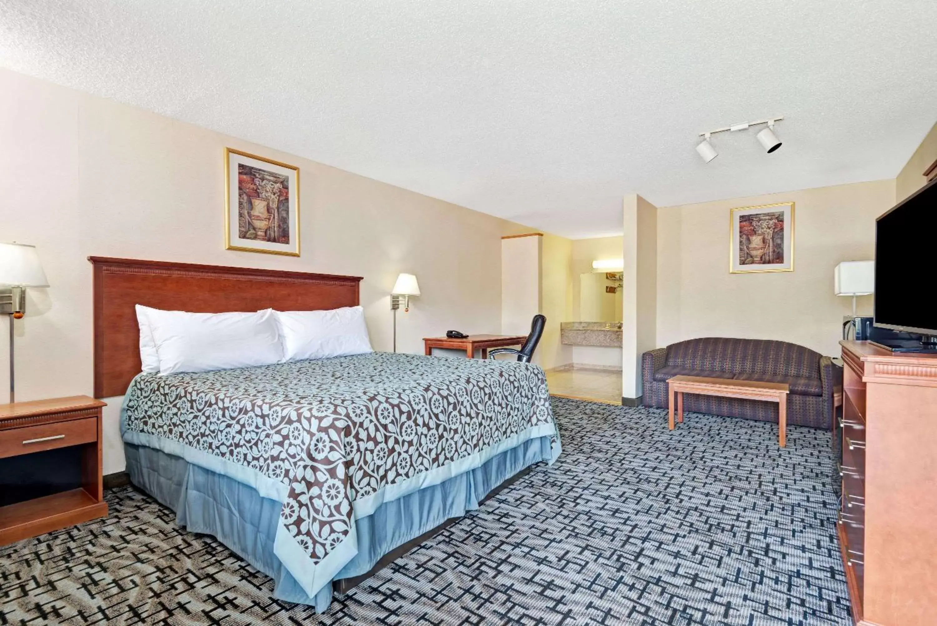 Photo of the whole room, Bed in Days Inn by Wyndham Bethel - Danbury